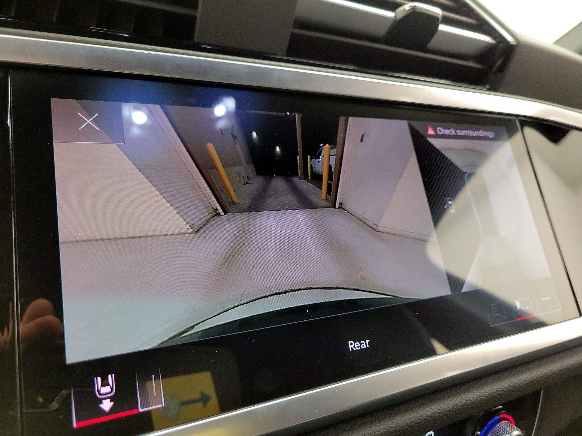 Thumbnail: 2022 Audi Q3 - 15