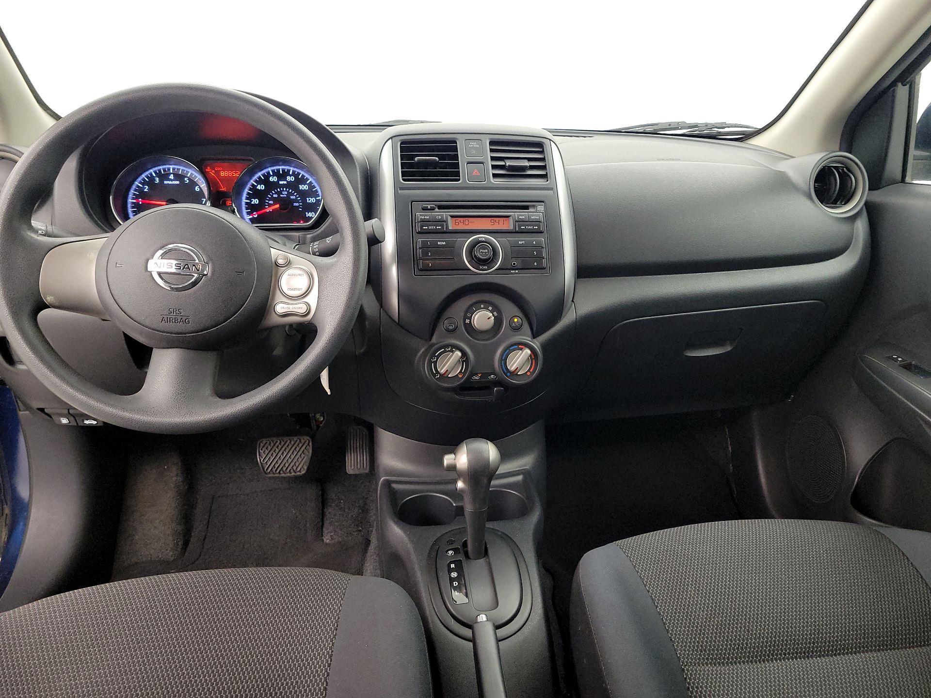 Thumbnail: 2013 Nissan Versa - 9
