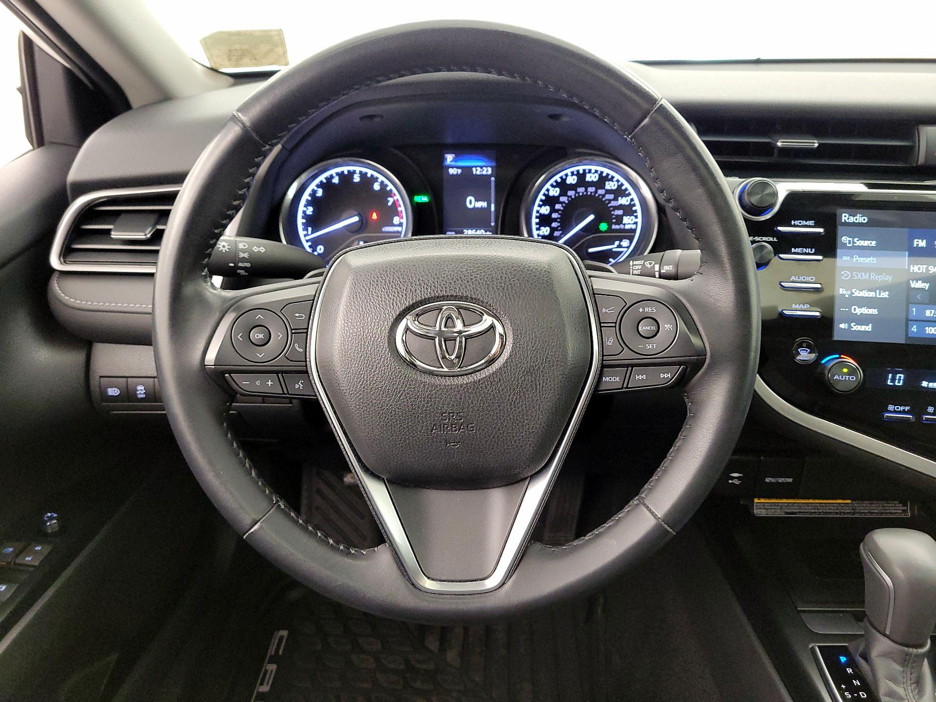 Thumbnail: 2019 Toyota Camry - 10