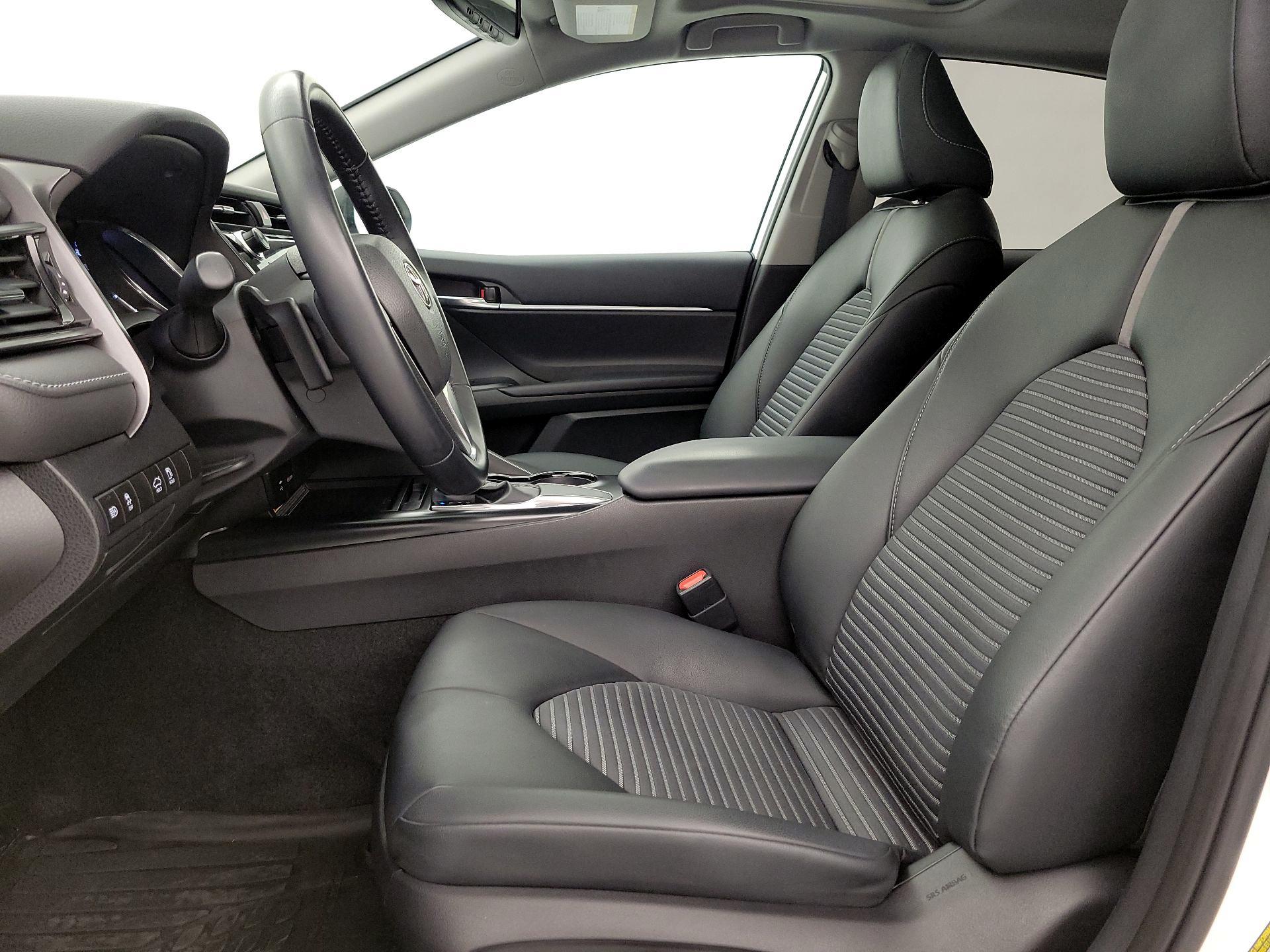 Thumbnail: 2019 Toyota Camry - 11