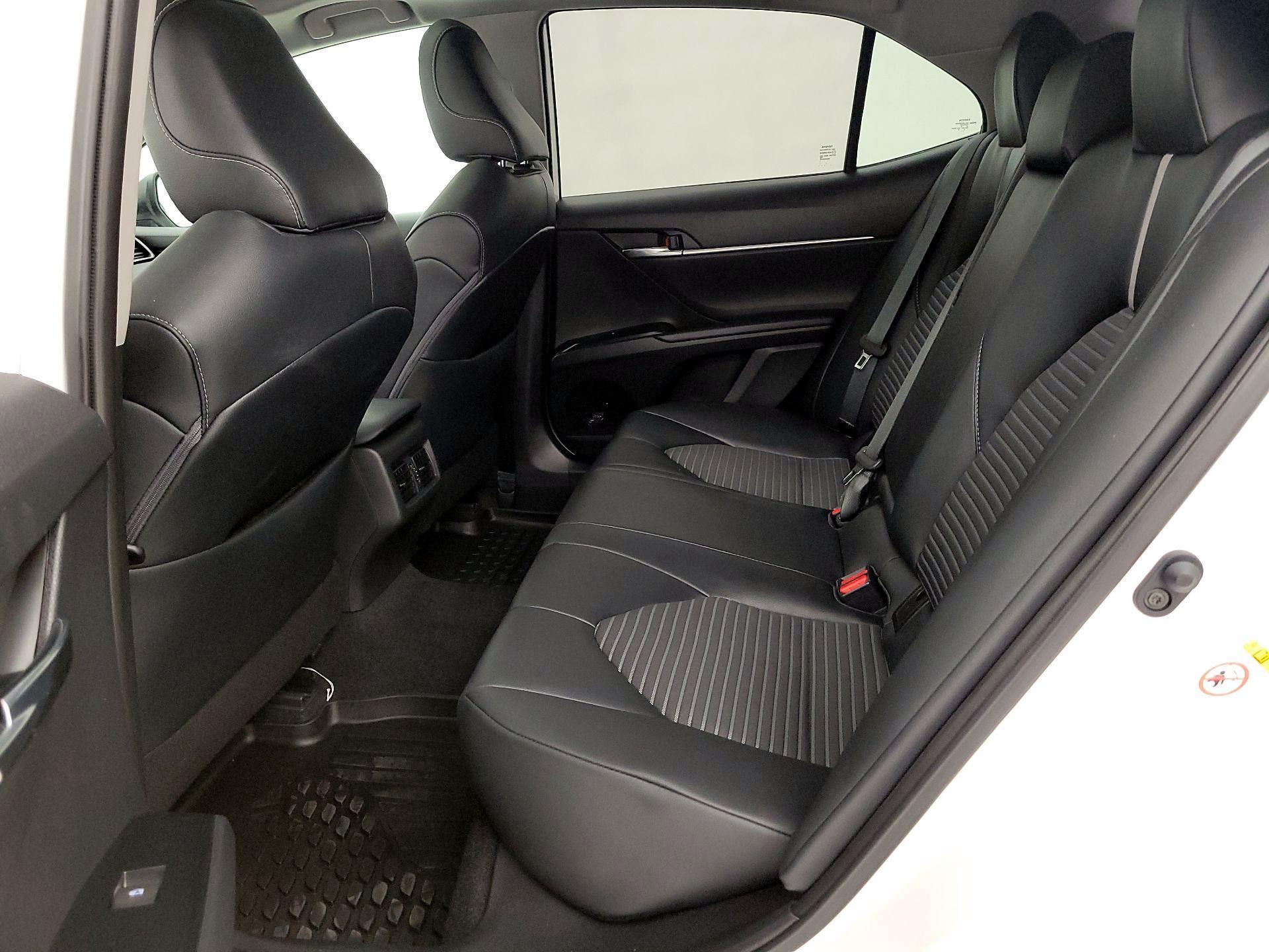 Thumbnail: 2019 Toyota Camry - 20
