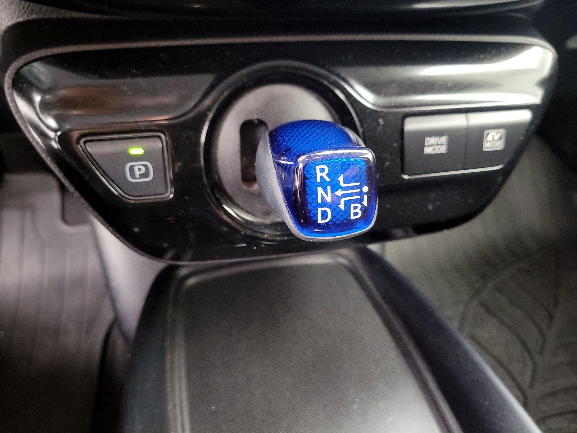 Thumbnail: 2021 Toyota Prius - 17