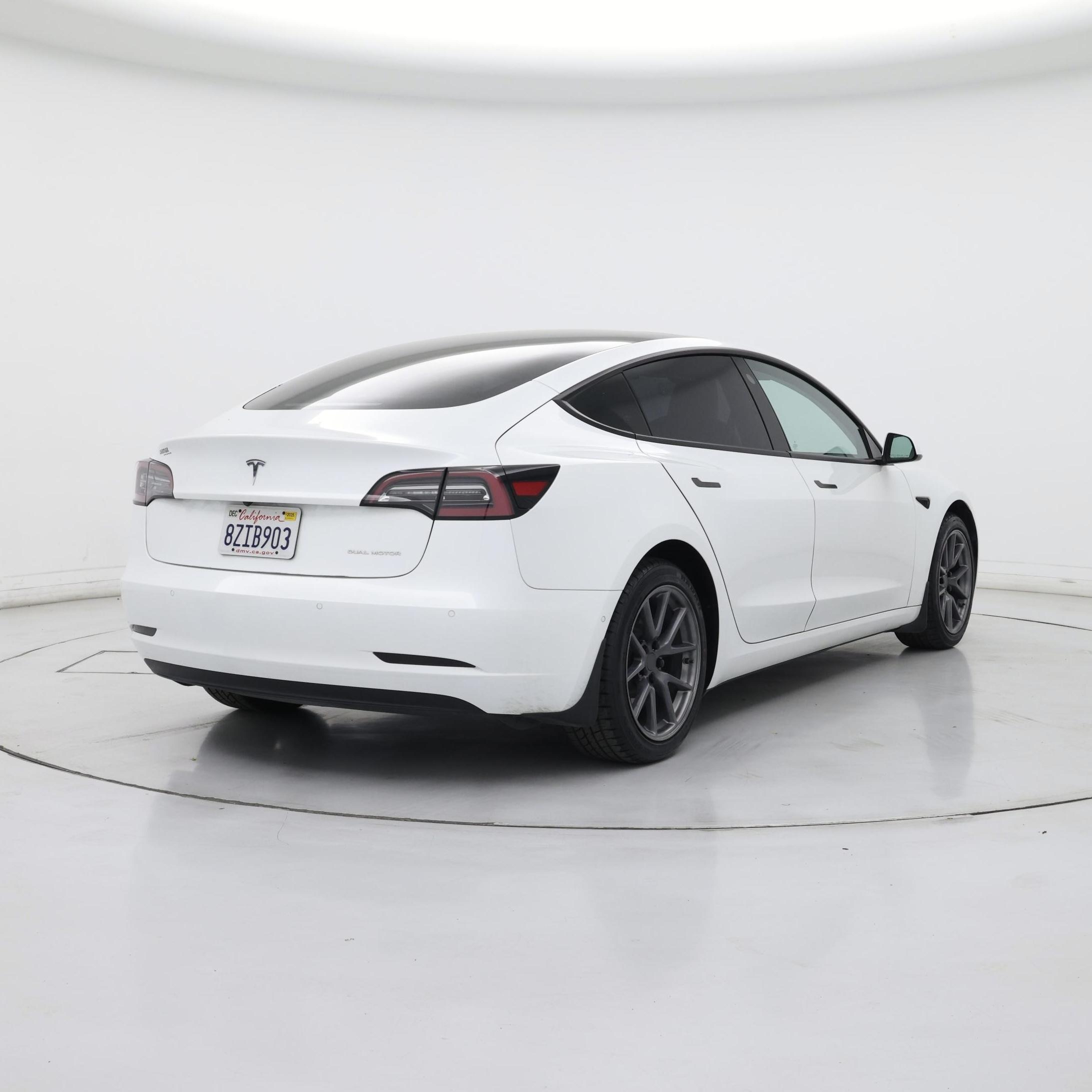 Thumbnail: 2022 Tesla Model 3 - 8