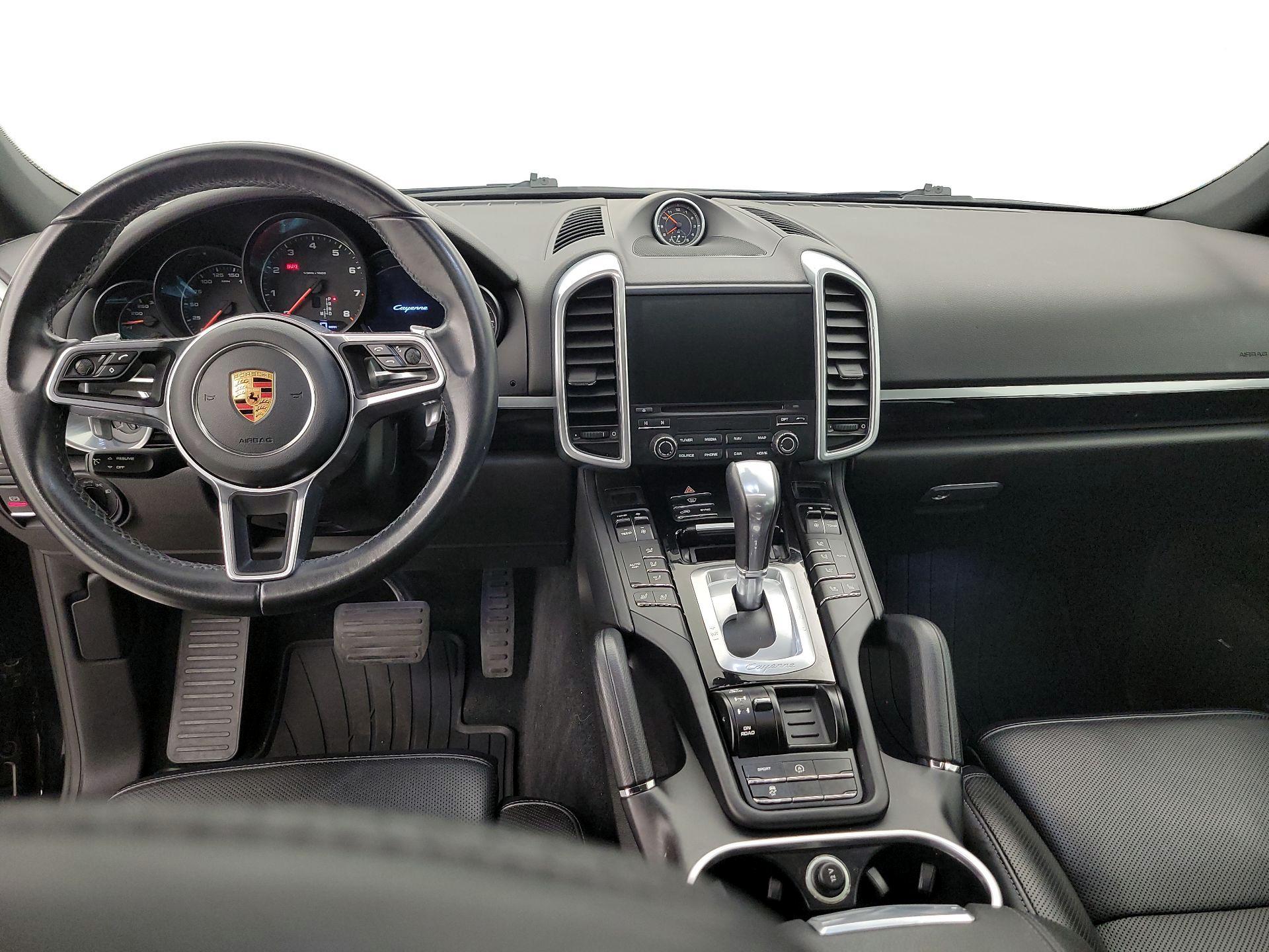Thumbnail: 2017 Porsche Cayenne - 9