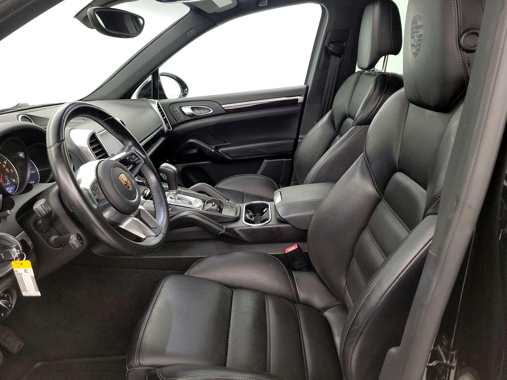 Thumbnail: 2017 Porsche Cayenne - 11