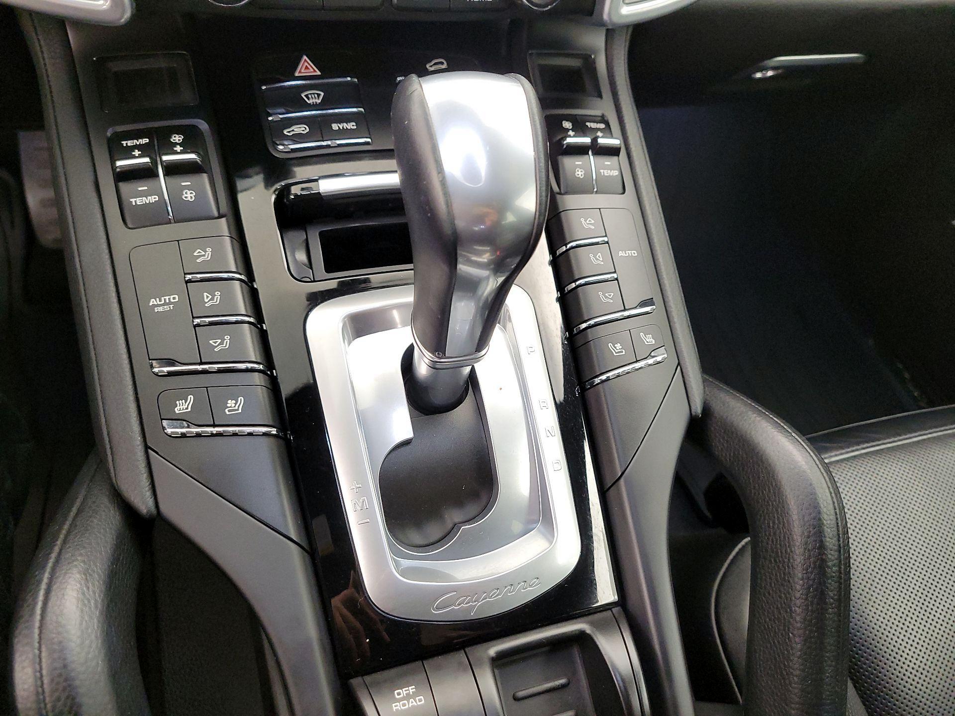 Thumbnail: 2017 Porsche Cayenne - 18