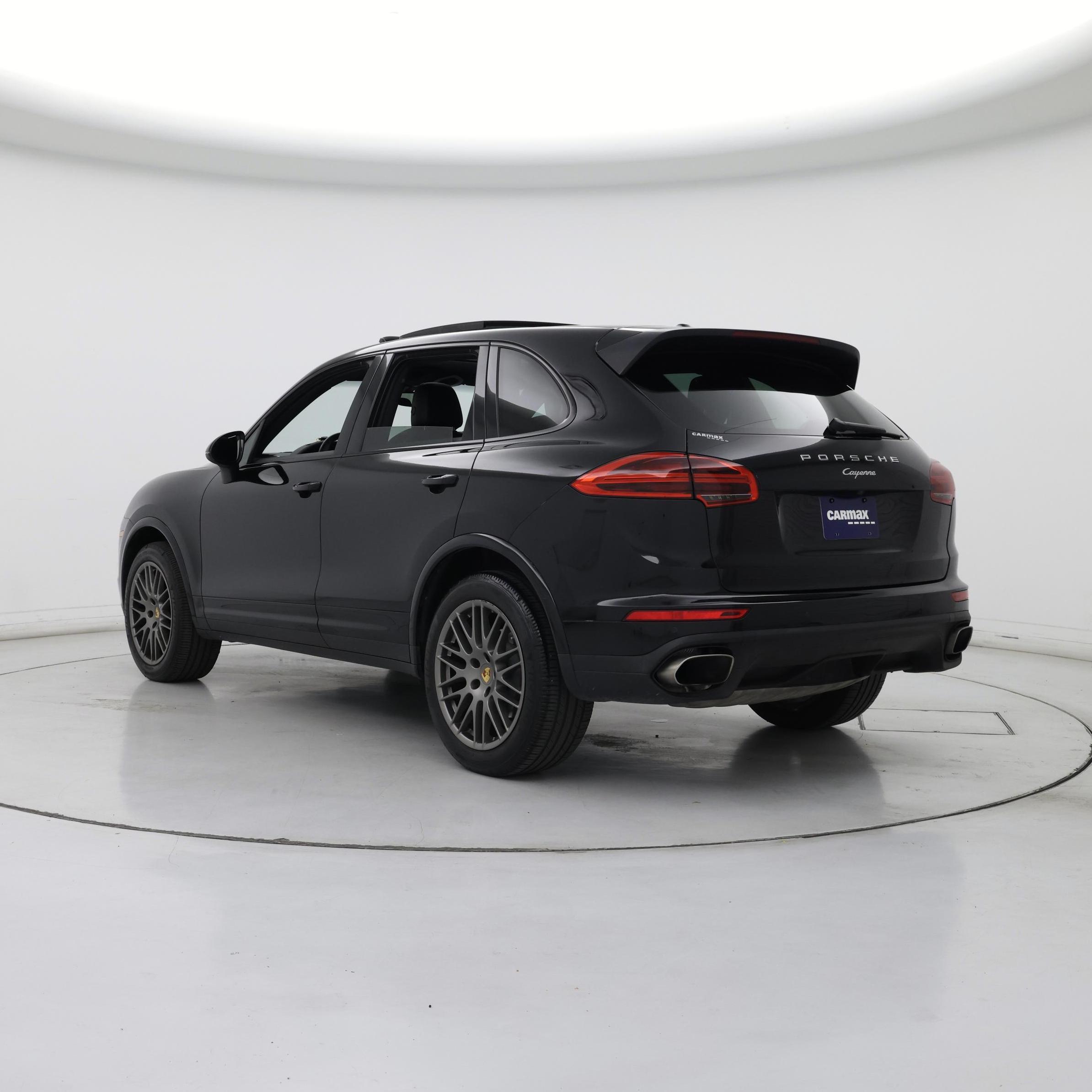 Thumbnail: 2017 Porsche Cayenne - 2