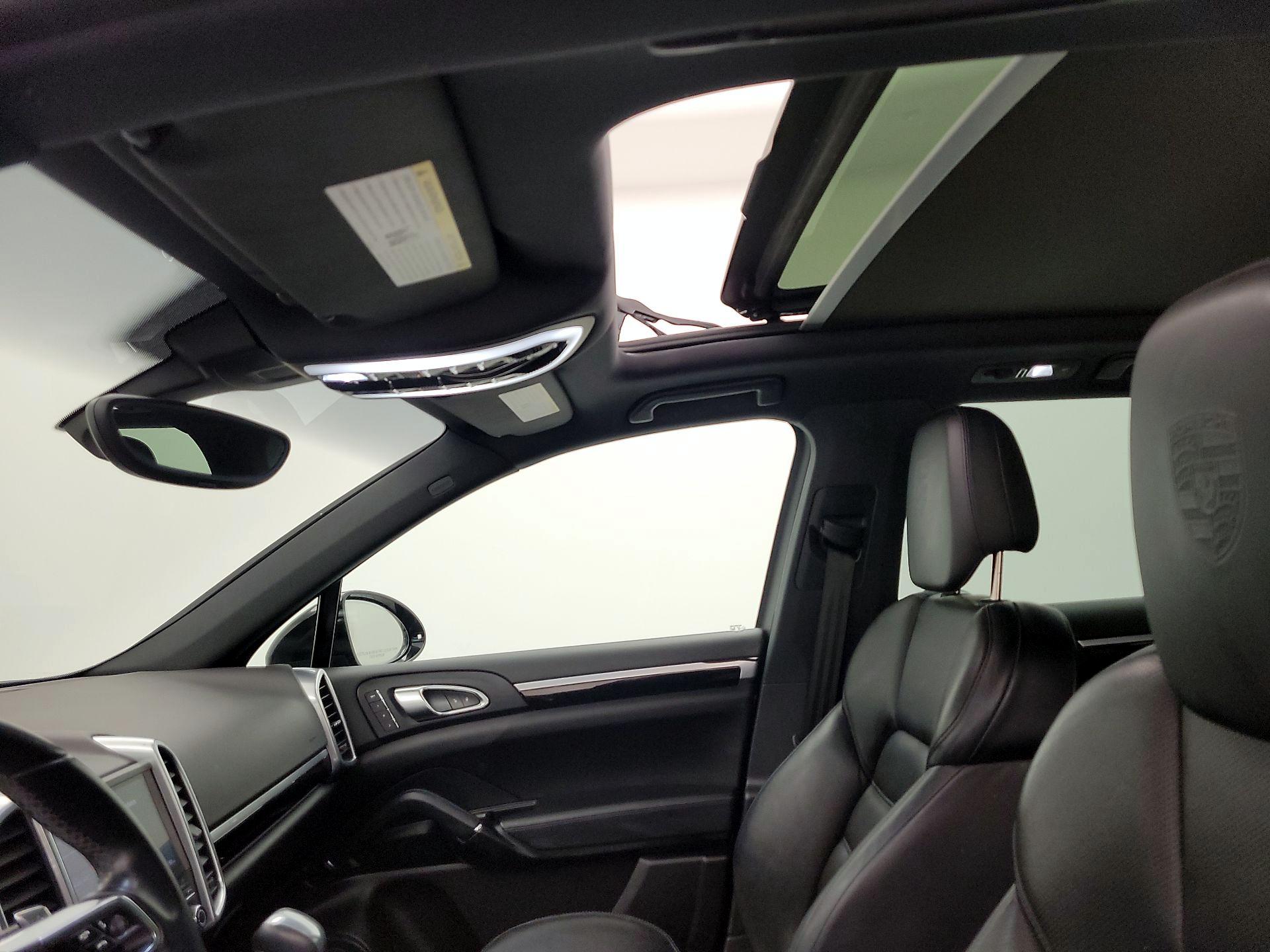 Thumbnail: 2017 Porsche Cayenne - 20