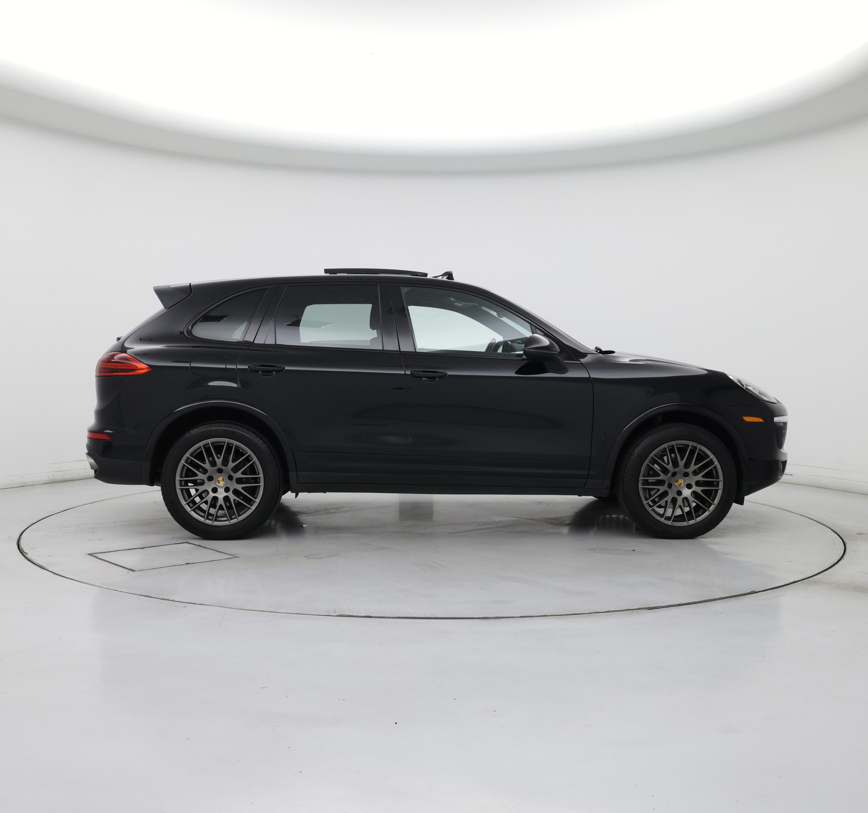 Thumbnail: 2017 Porsche Cayenne - 7