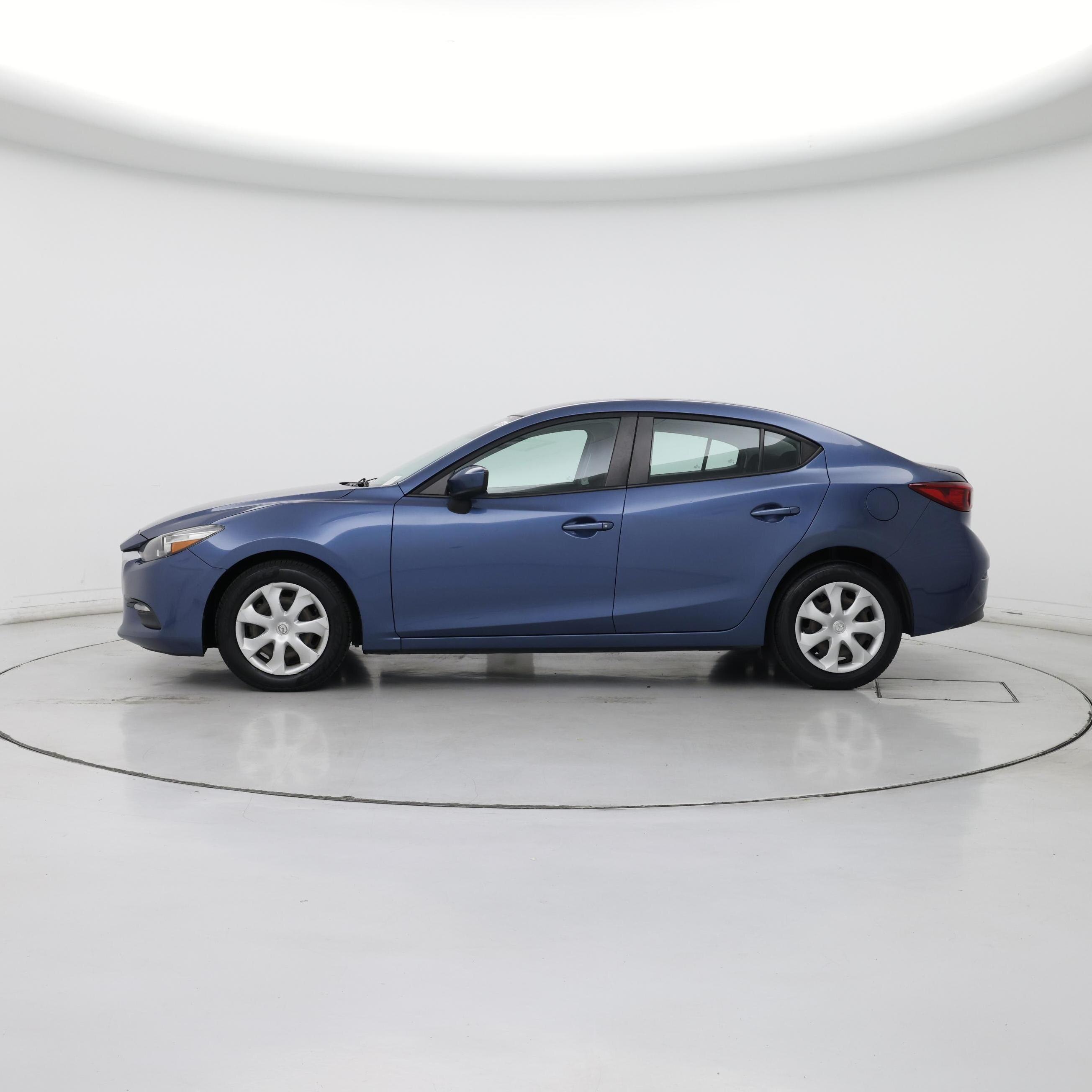 Thumbnail: 2018 Mazda Mazda3 - 3