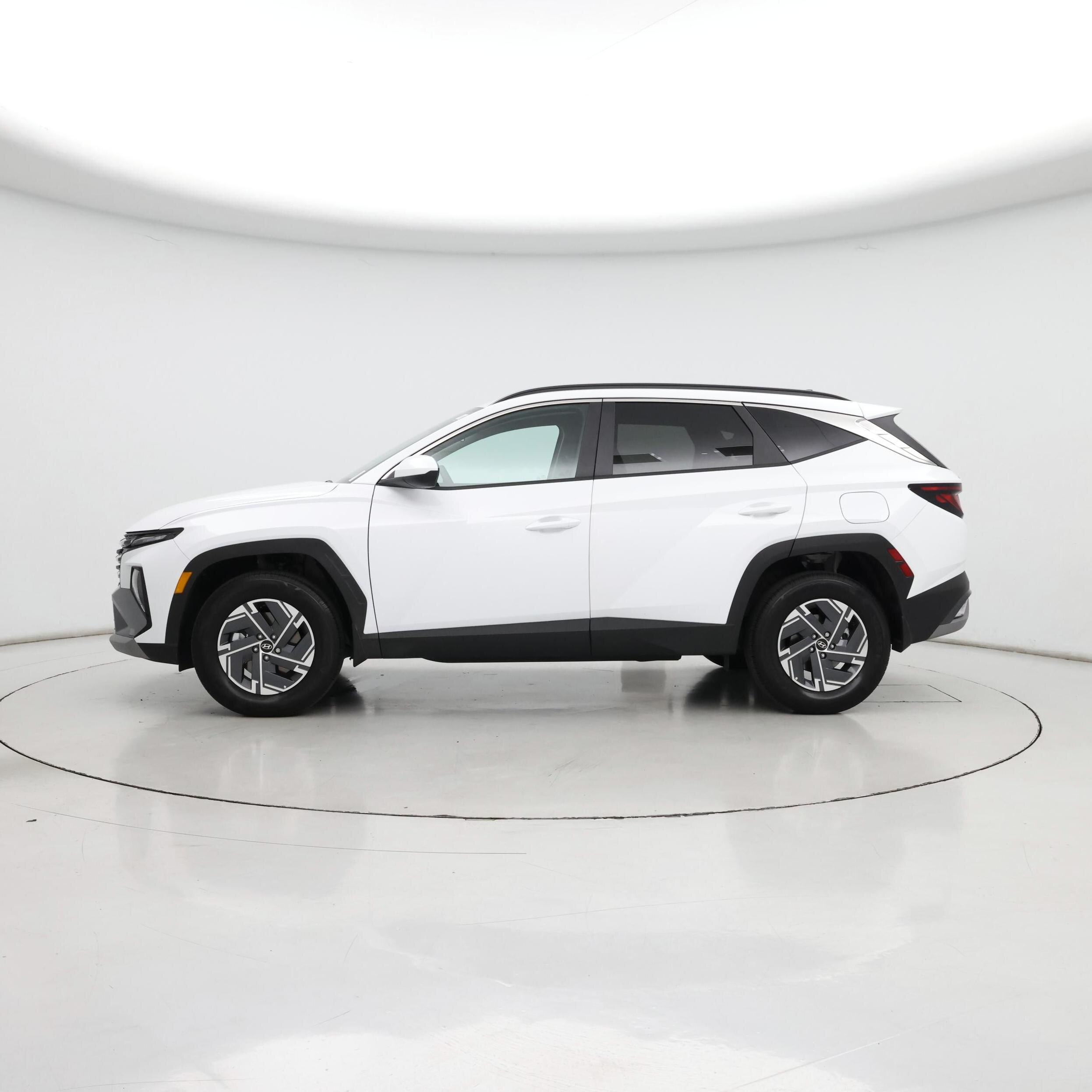 Thumbnail: 2025 Hyundai Tucson - 3