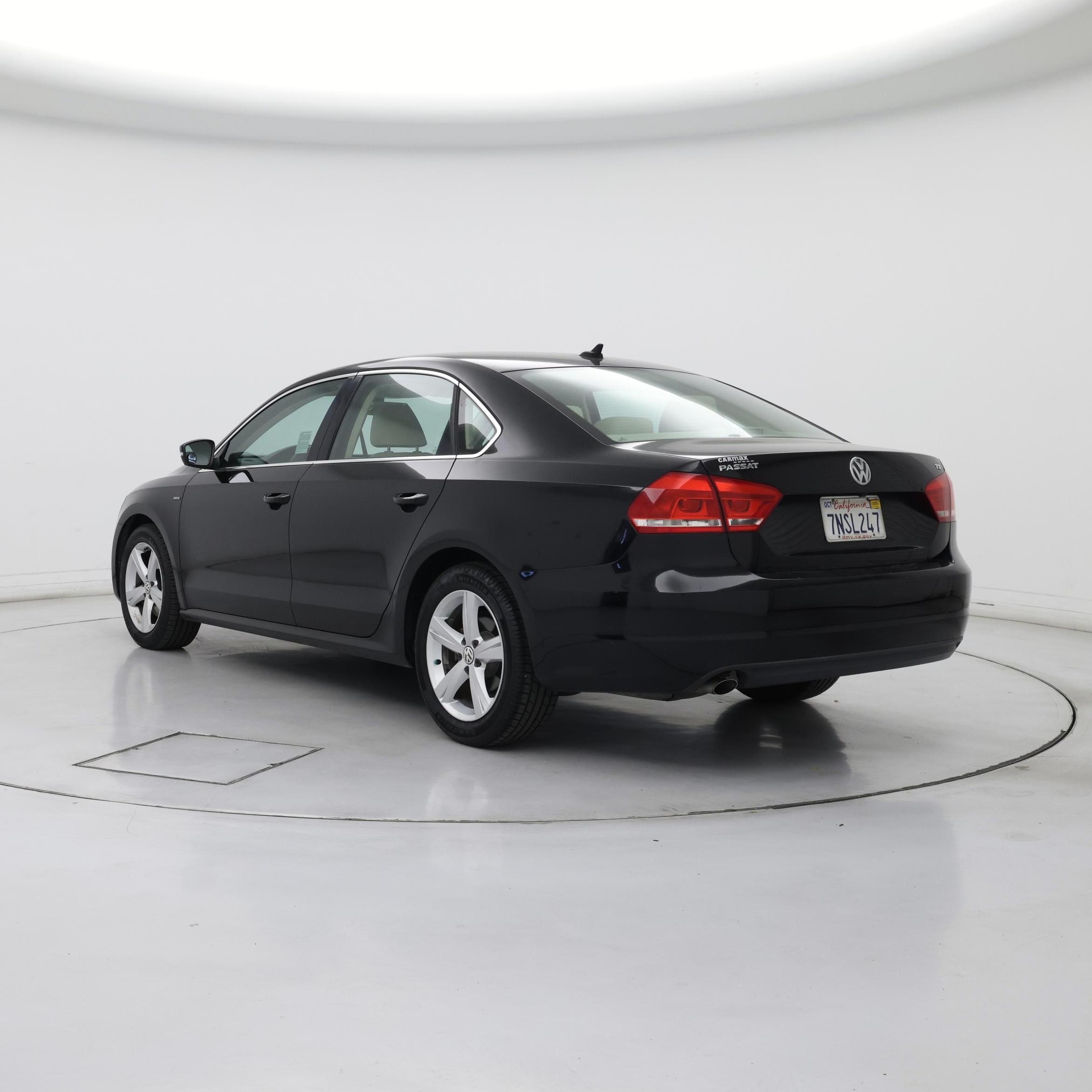 Thumbnail: 2015 Volkswagen Passat - 2