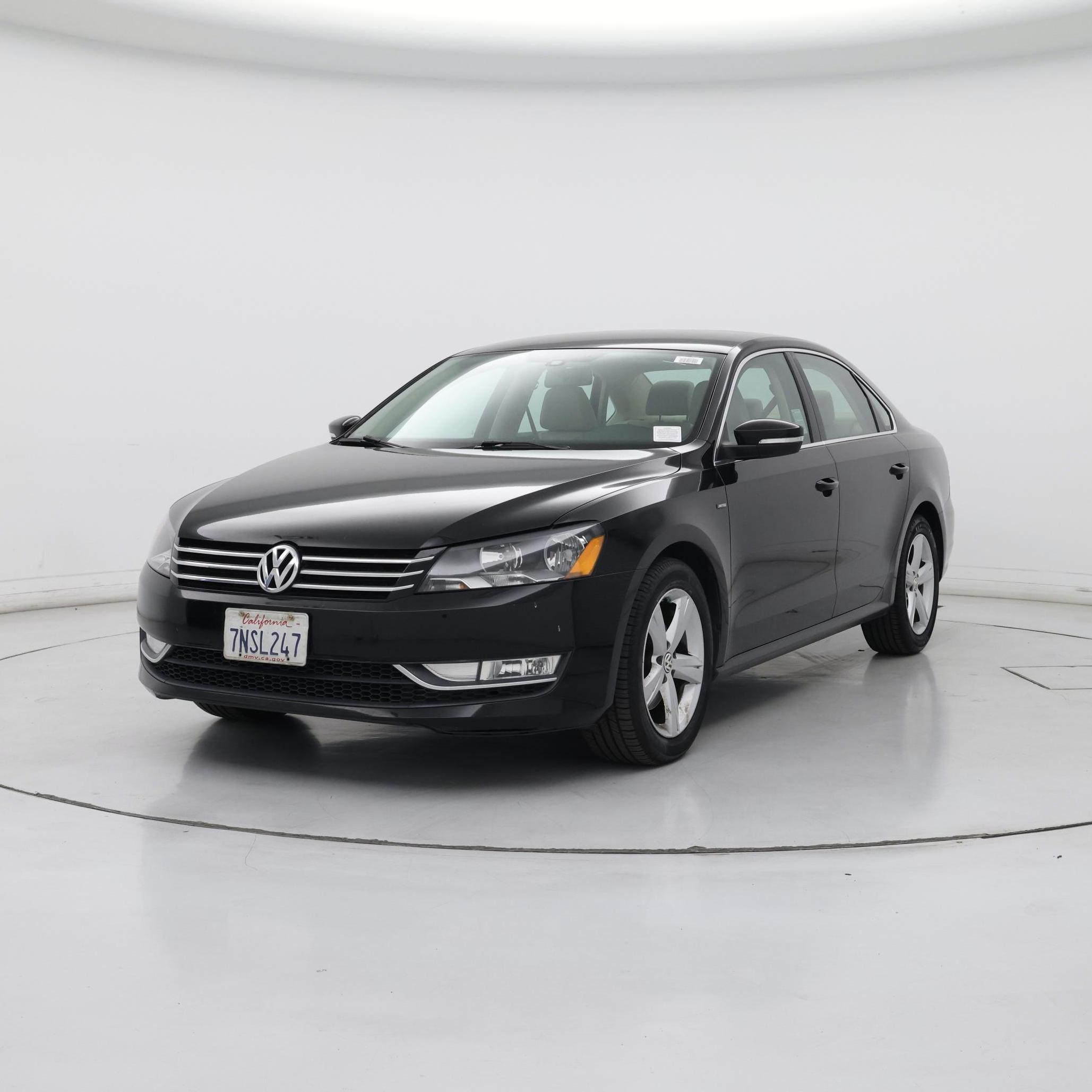 Thumbnail: 2015 Volkswagen Passat - 4