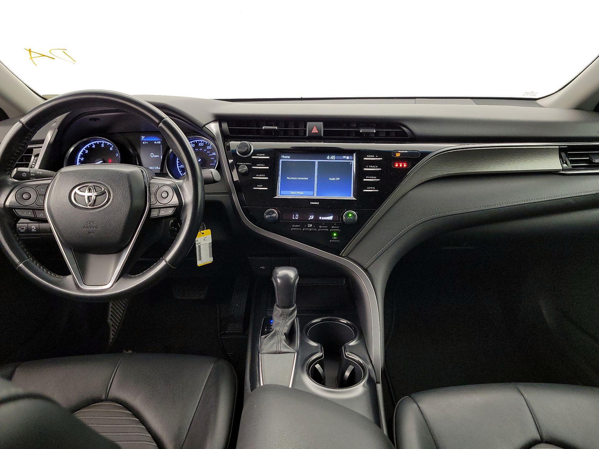 Thumbnail: 2020 Toyota Camry - 9