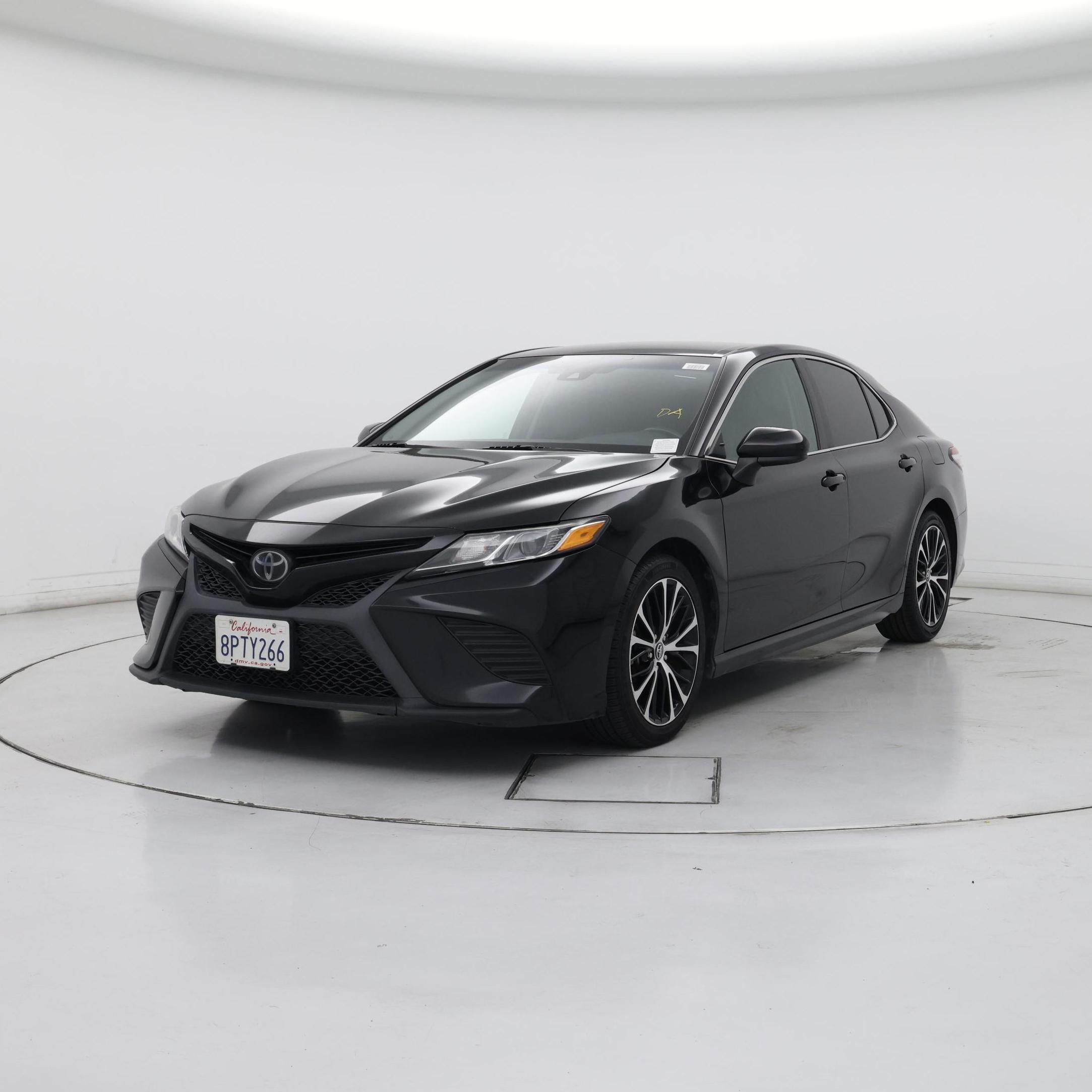 Thumbnail: 2020 Toyota Camry - 4