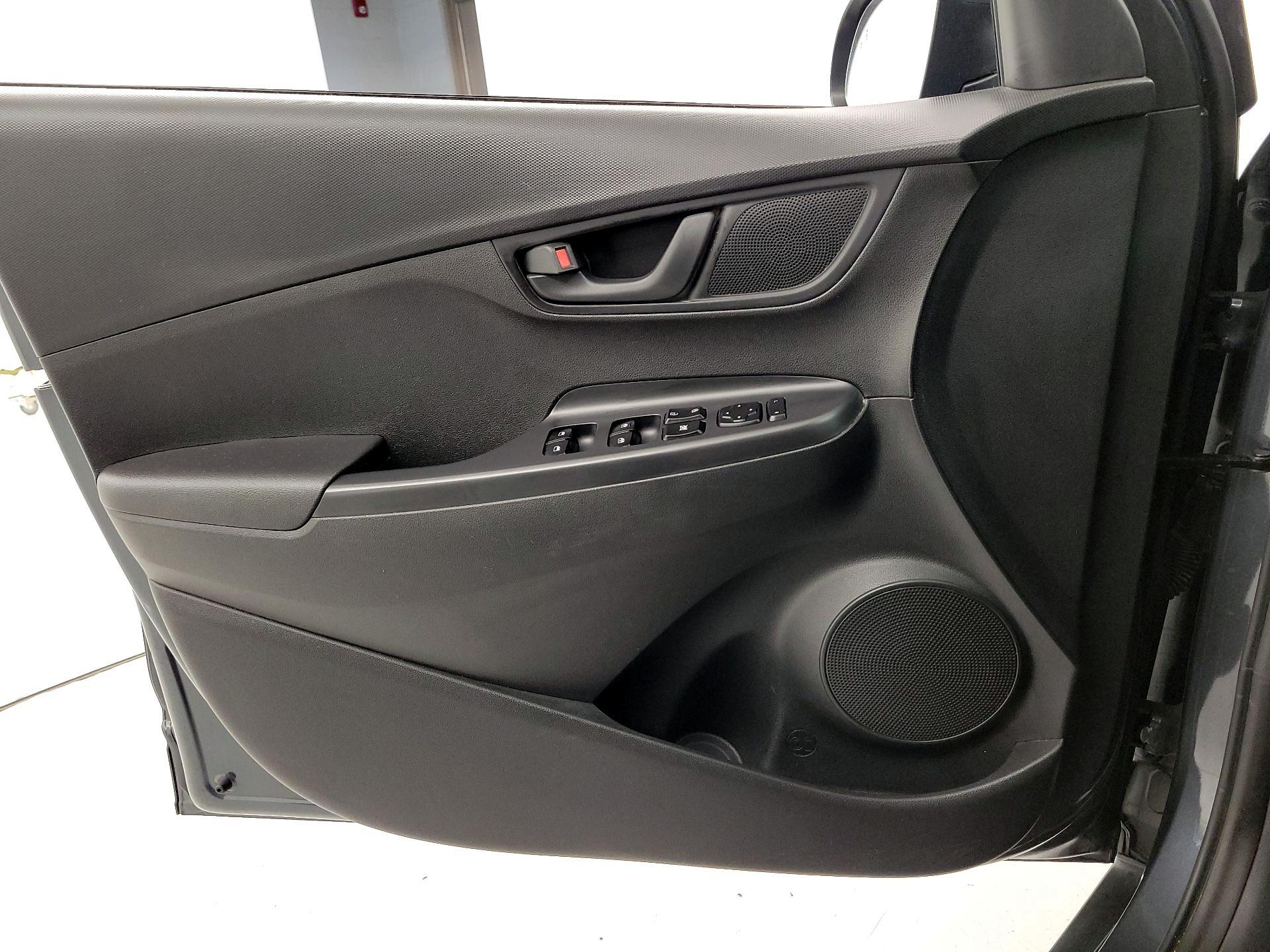 Thumbnail: 2019 Hyundai Kona - 12