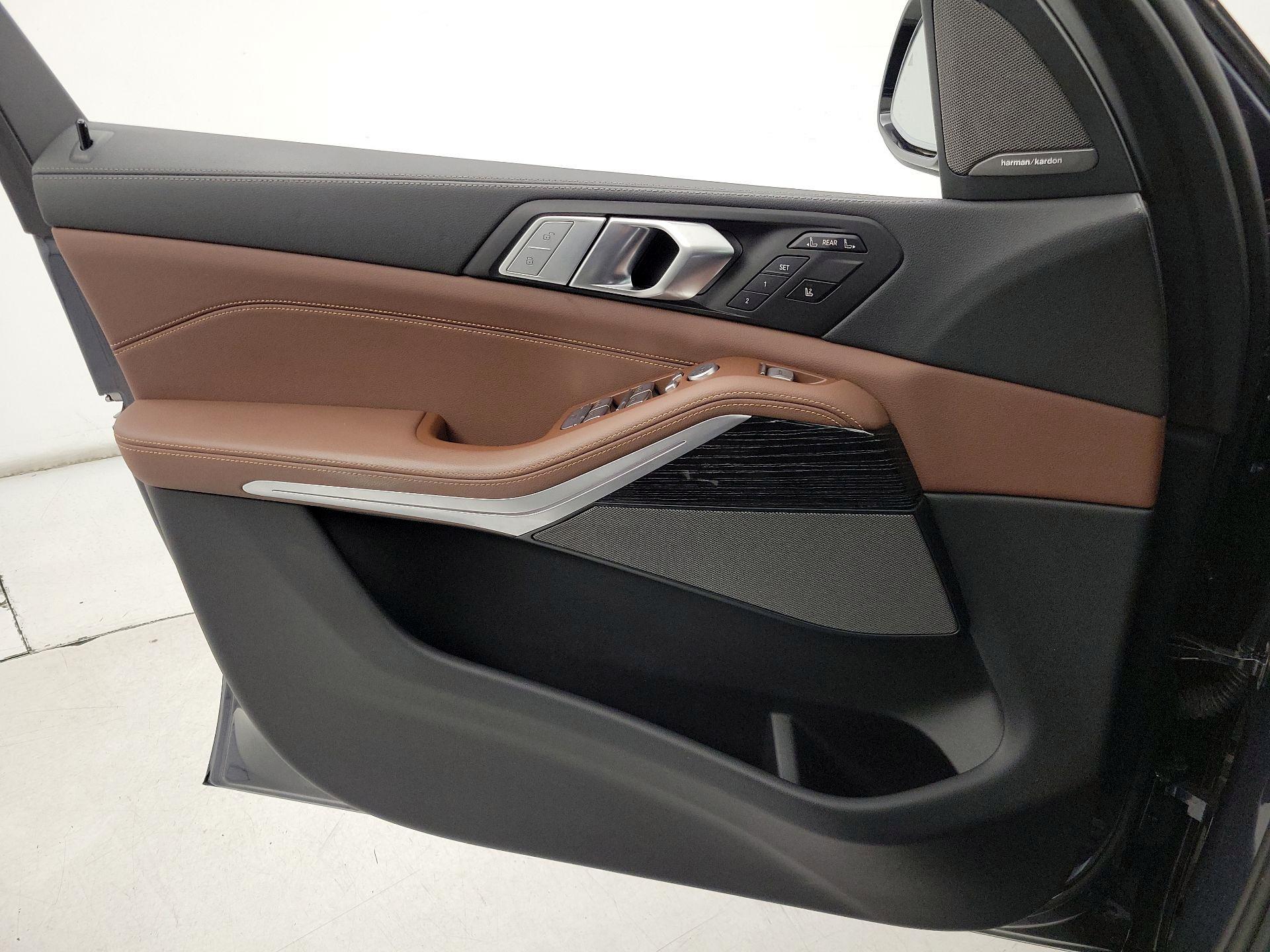 Thumbnail: 2022 BMW X7 - 12