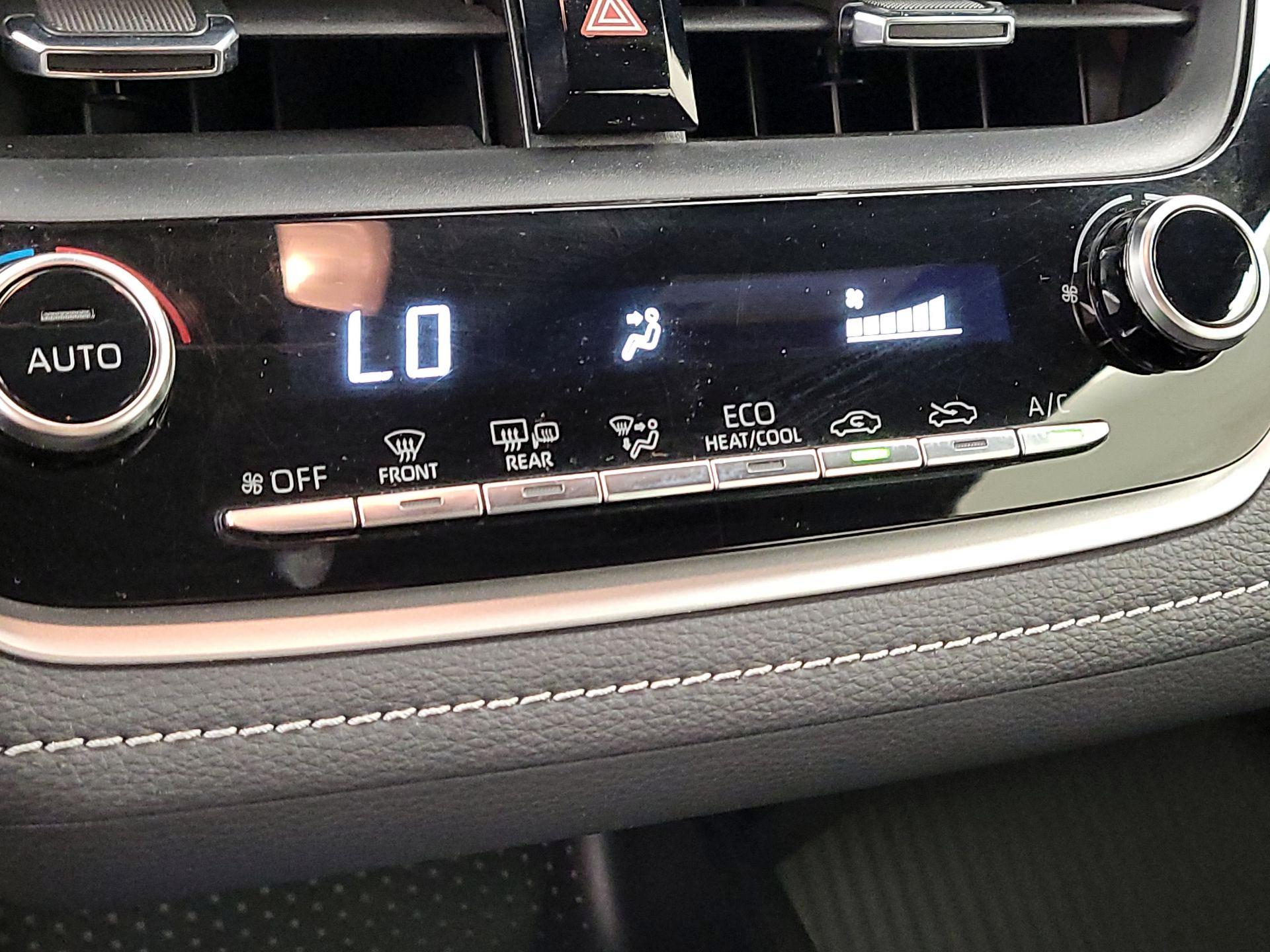 Thumbnail: 2021 Toyota Corolla - 16