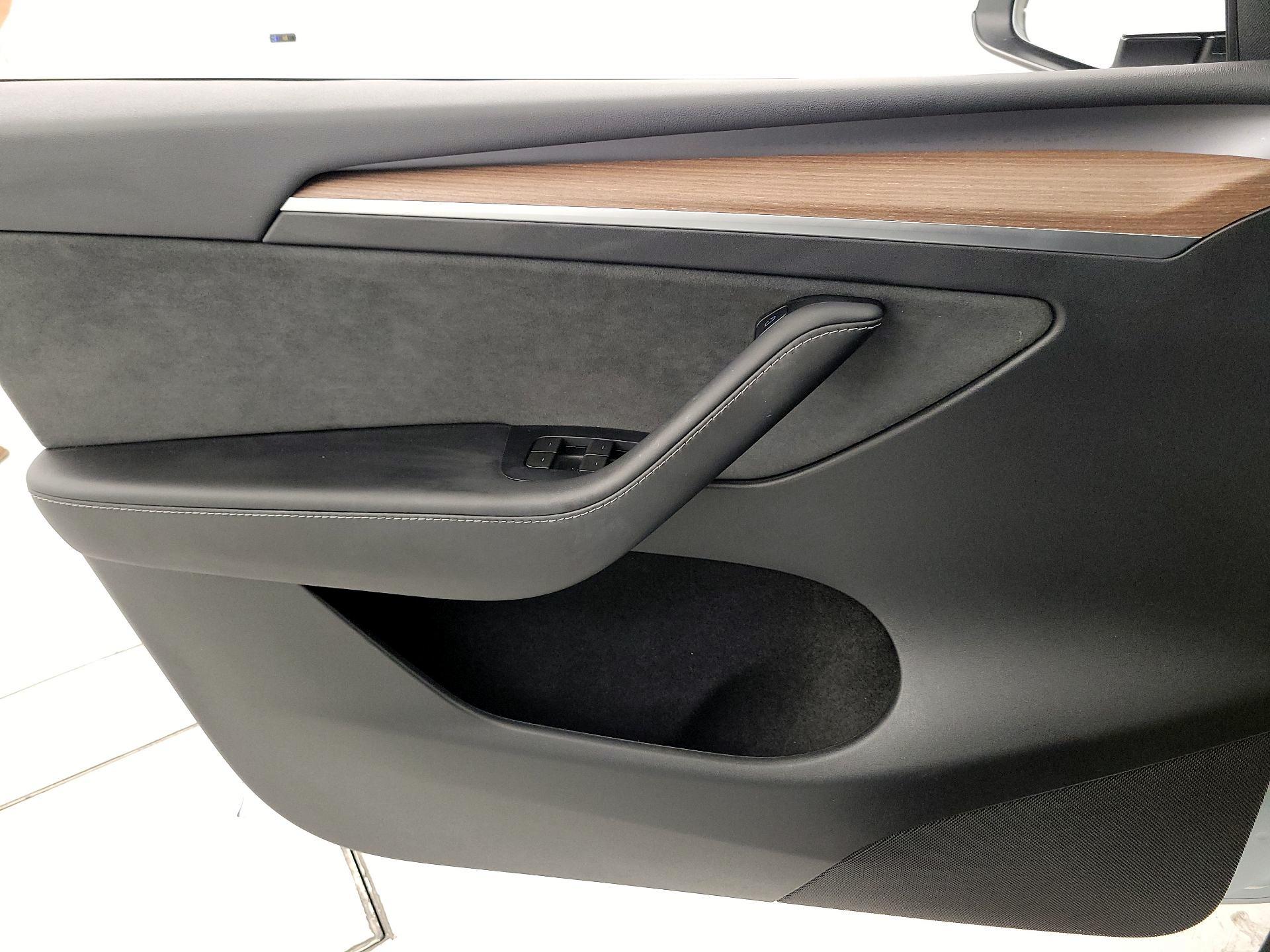 Thumbnail: 2024 Tesla Model Y - 12
