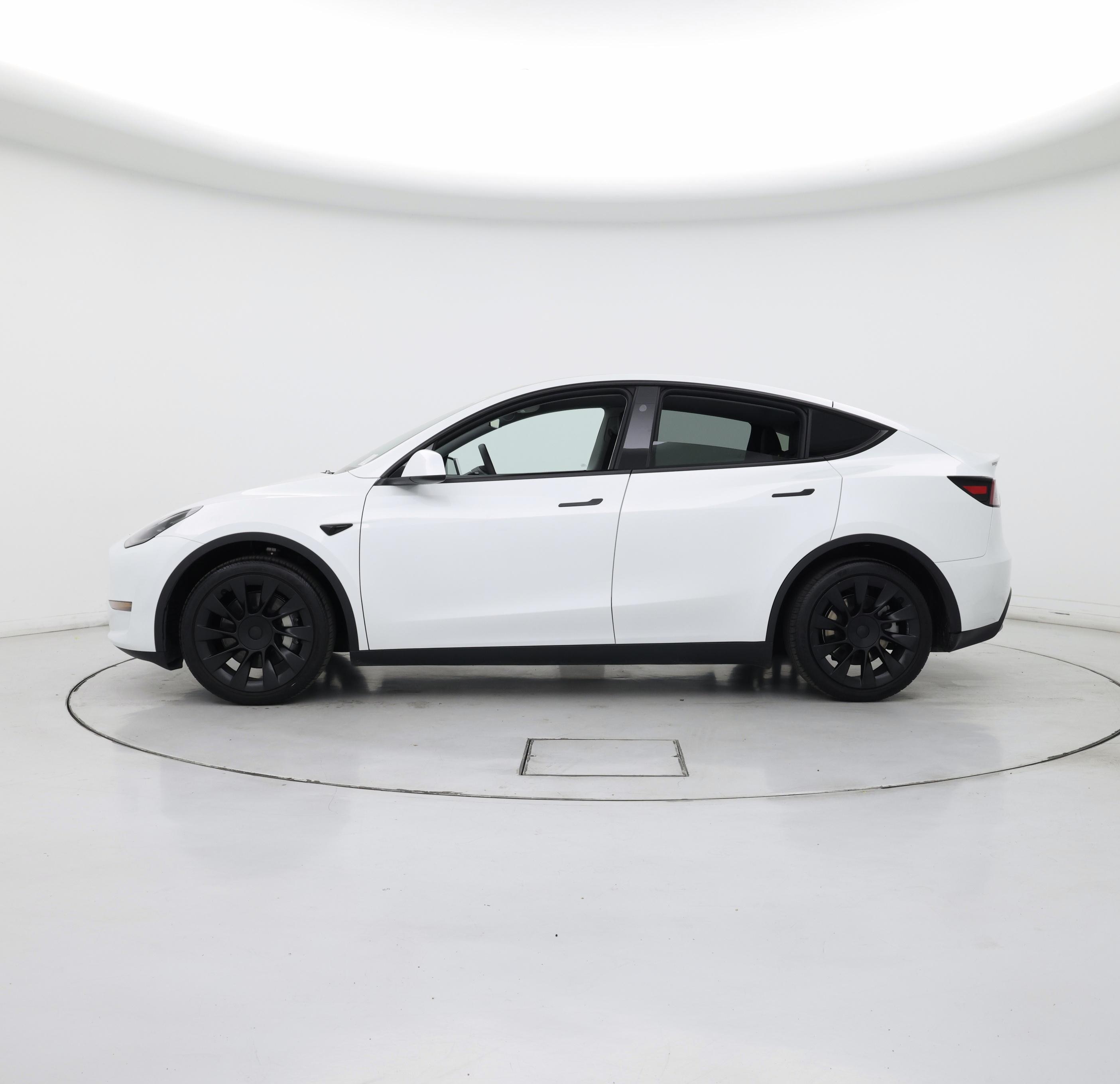 Thumbnail: 2024 Tesla Model Y - 3