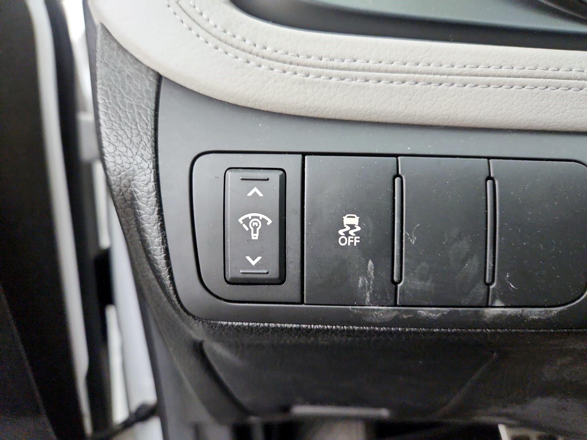 Thumbnail: 2013 Kia Optima - 13