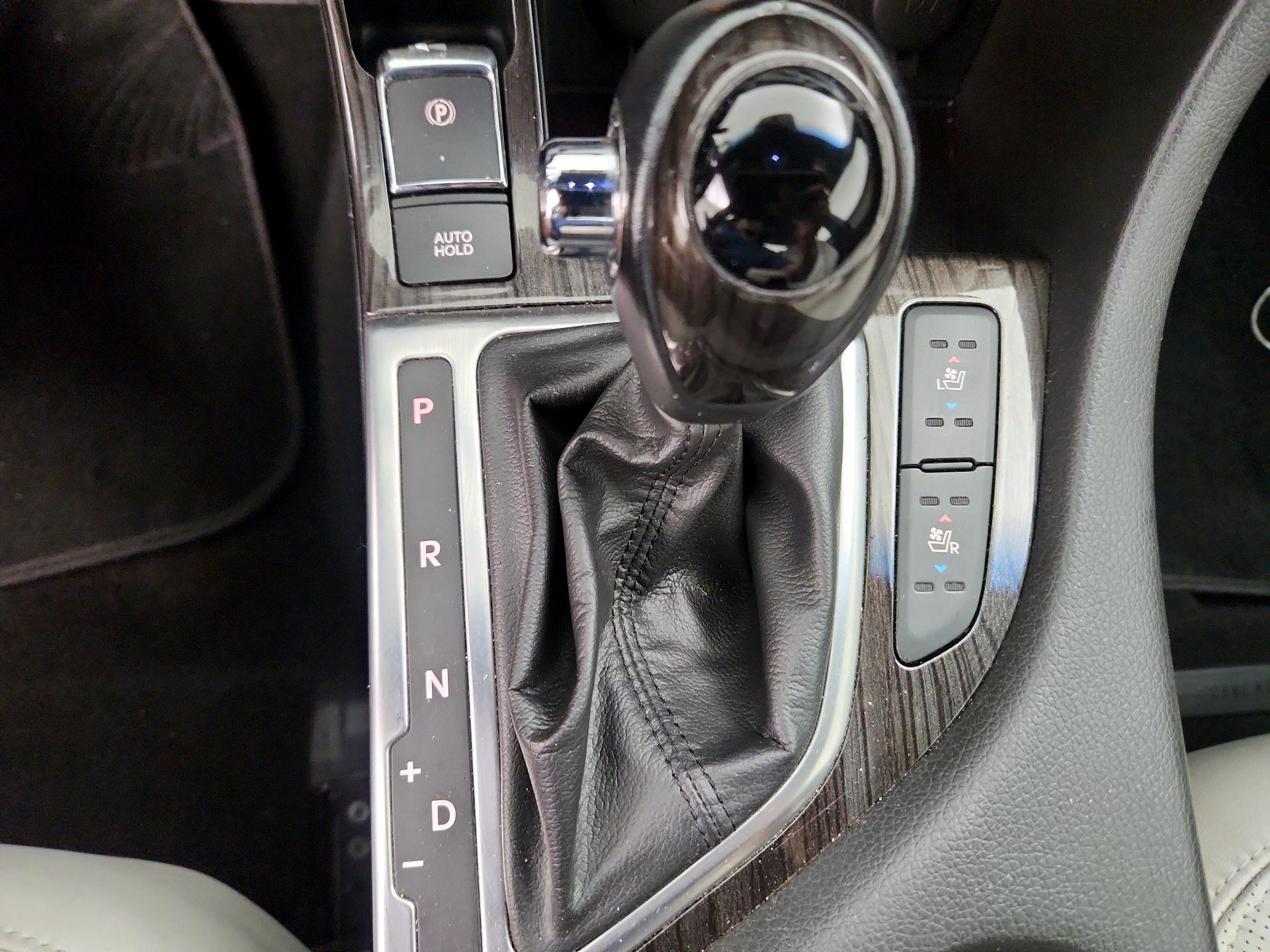 Thumbnail: 2013 Kia Optima - 17