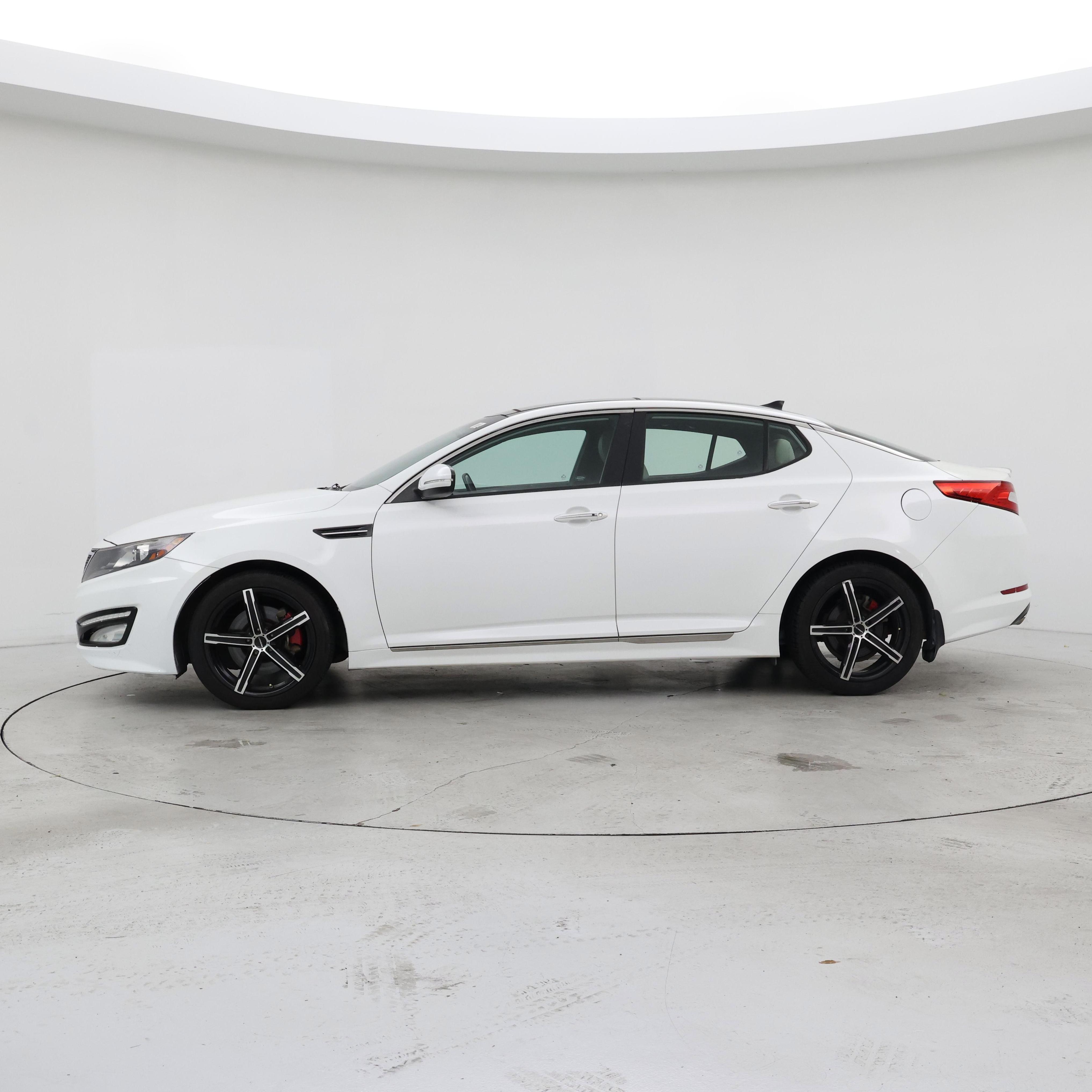 Thumbnail: 2013 Kia Optima - 3