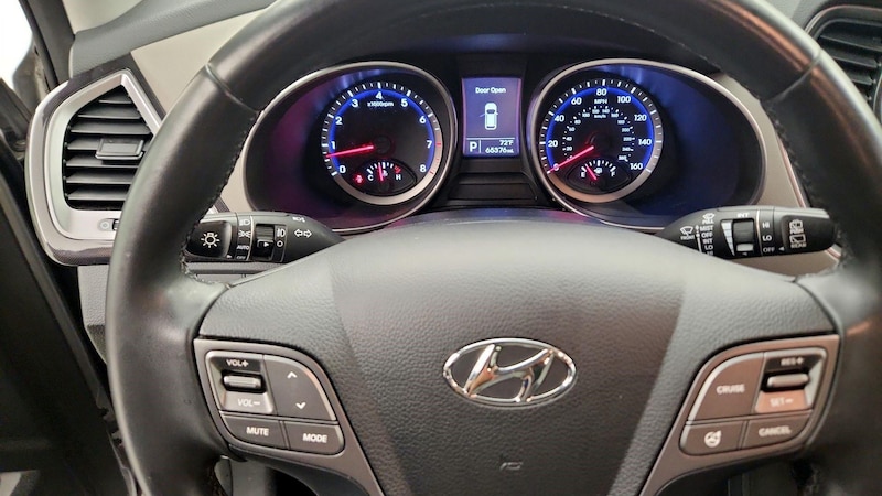 2013 Hyundai Santa Fe GLS 10