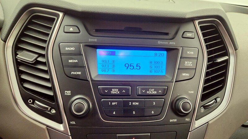 2013 Hyundai Santa Fe GLS 14