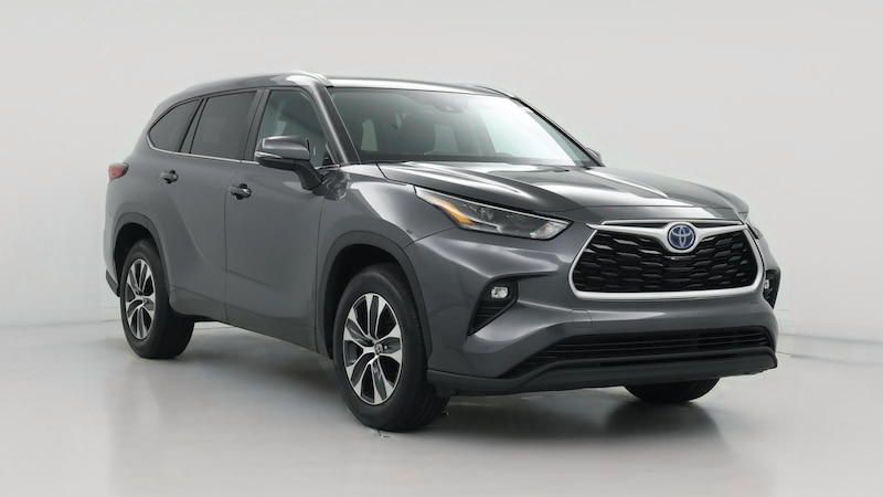 2023 Toyota Highlander XLE Hero Image