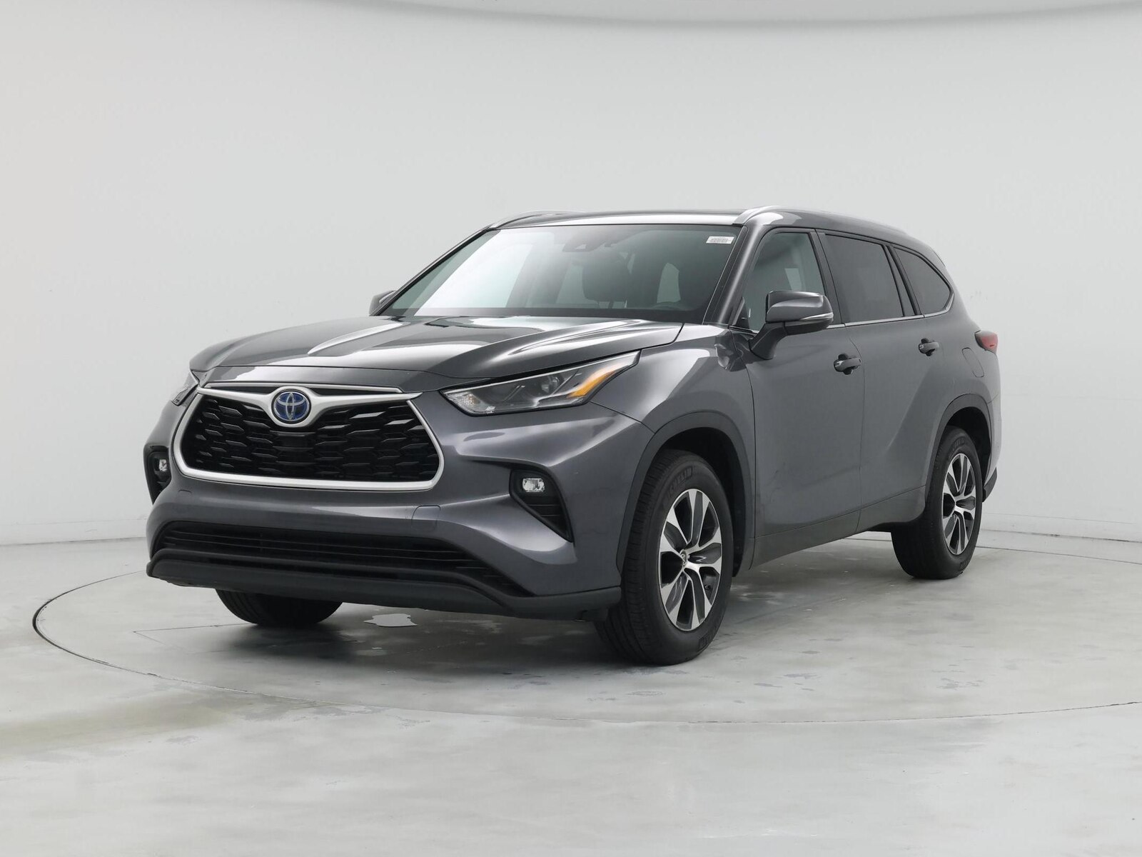 Image 5 of 2023 Toyota Highlander Hybrid XLE