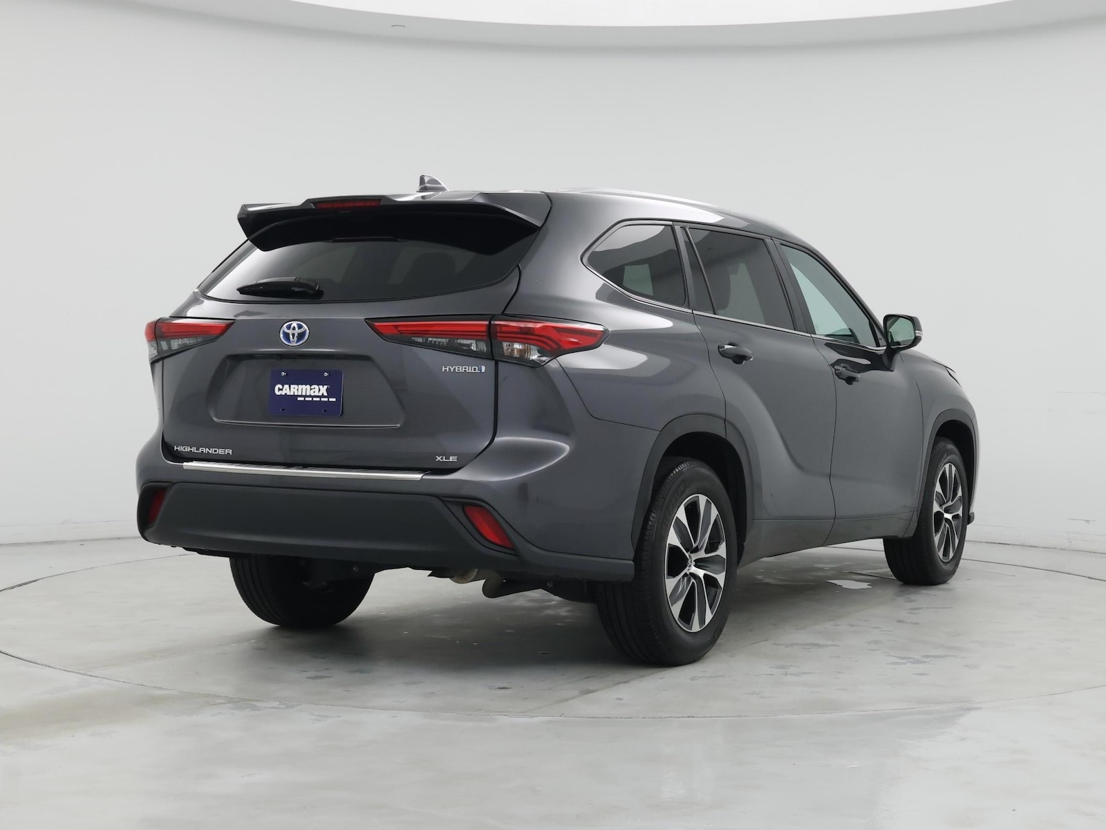 Image 9 of 2023 Toyota Highlander Hybrid XLE
