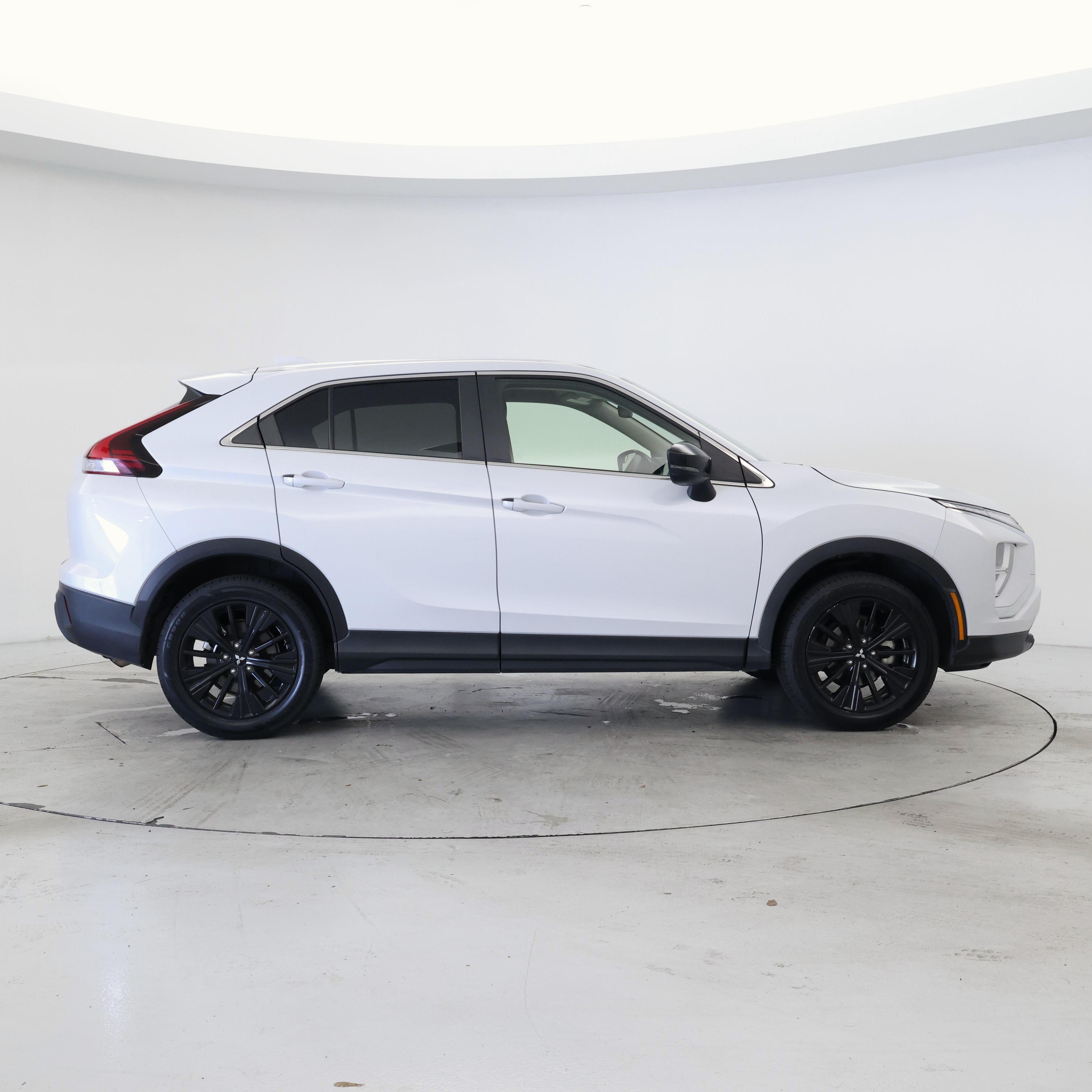 Thumbnail: 2022 Mitsubishi Eclipse Cross - 7