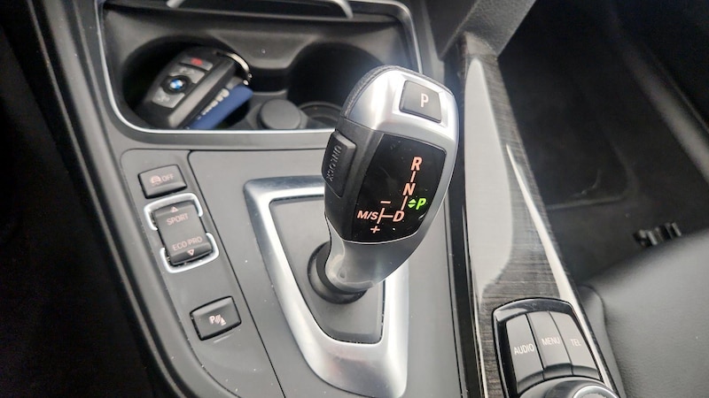 2017 BMW 3 Series 320i 17