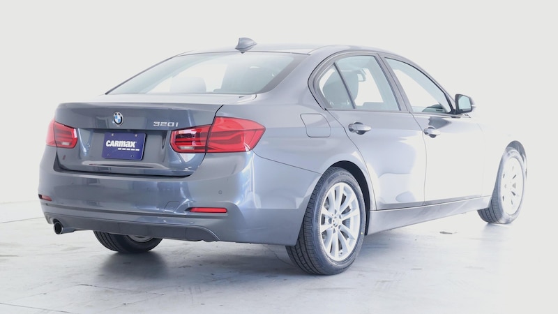 2017 BMW 3 Series 320i 8