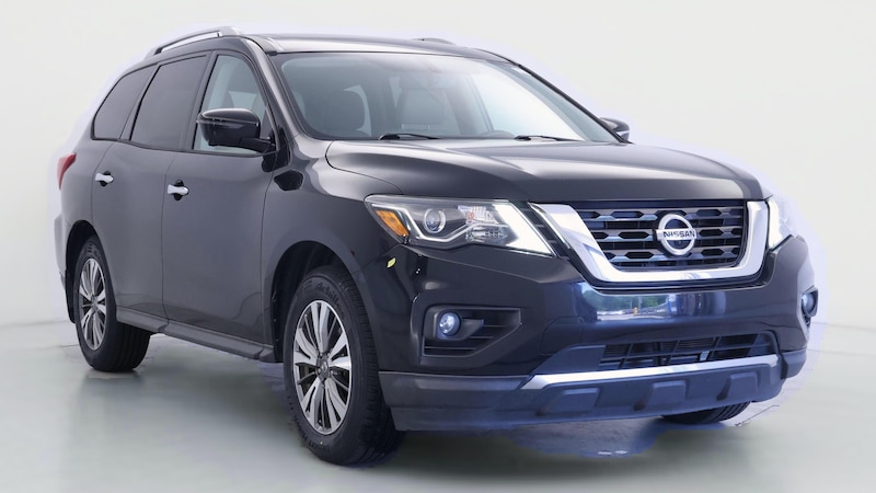 2017 Nissan Pathfinder SL Hero Image