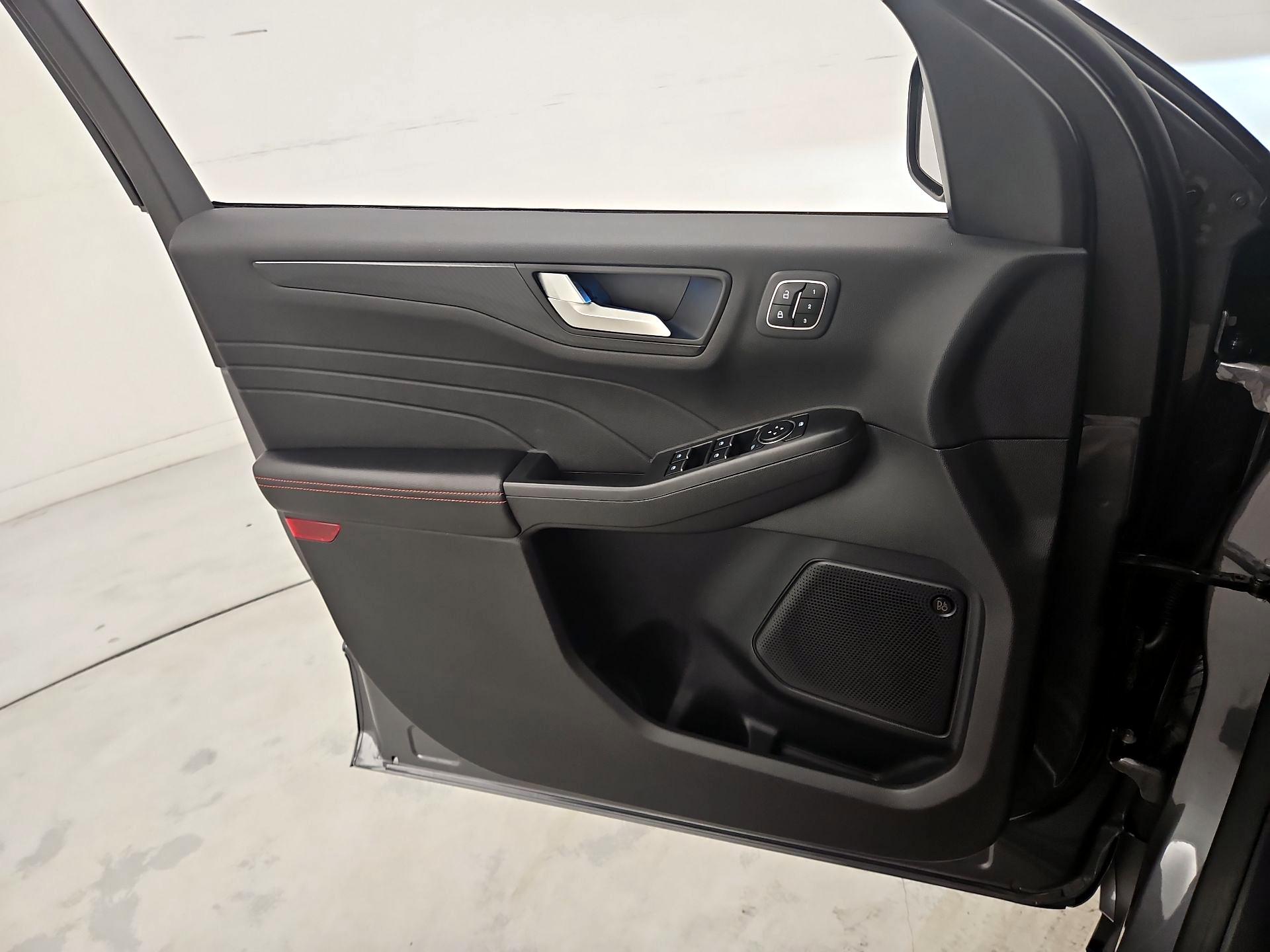 Thumbnail: 2023 Ford Escape - 12