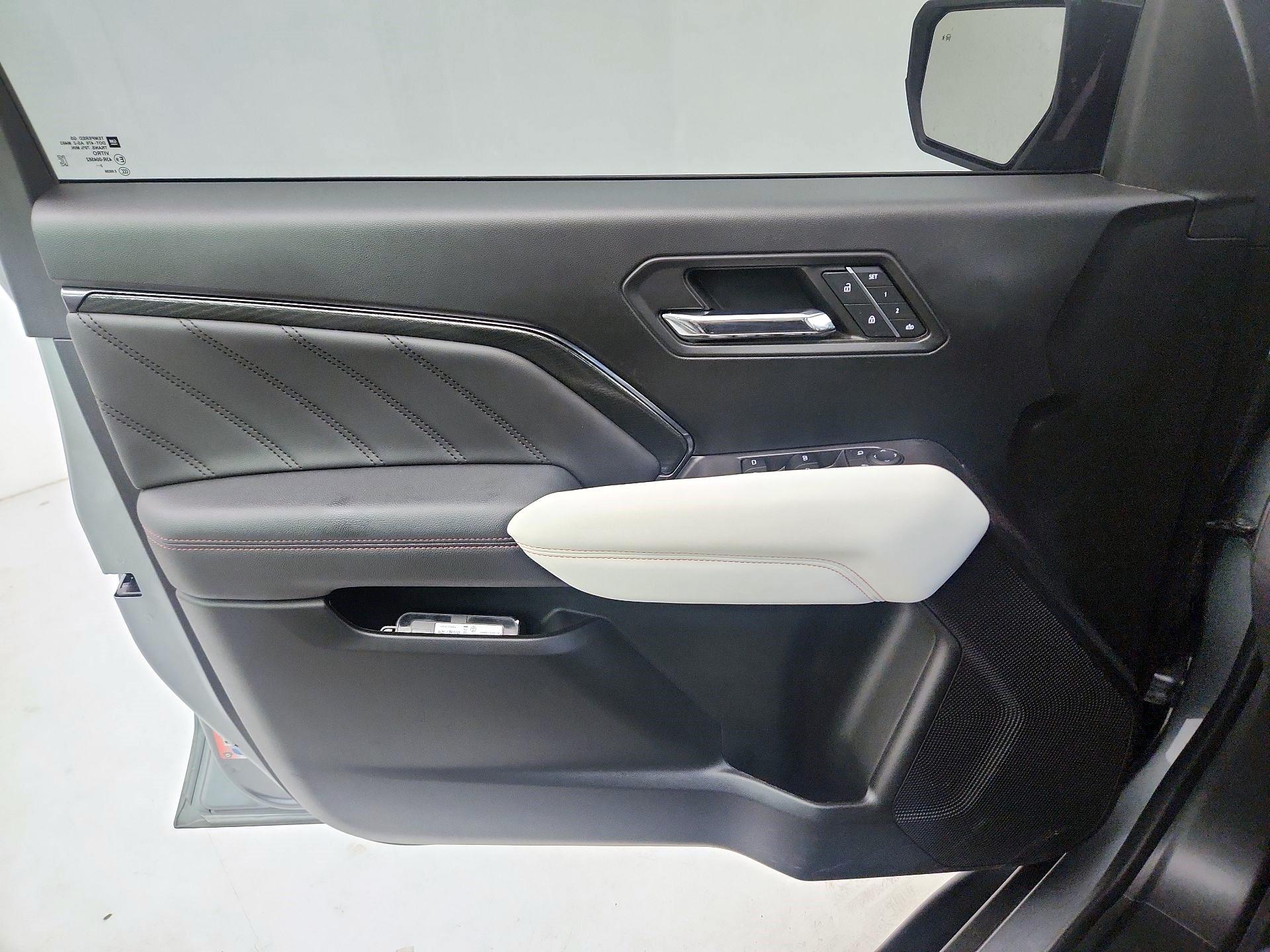 Thumbnail: 2024 GMC Canyon - 12