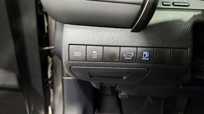 2021 Toyota Camry SE 13