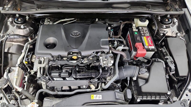 2021 Toyota Camry SE 21