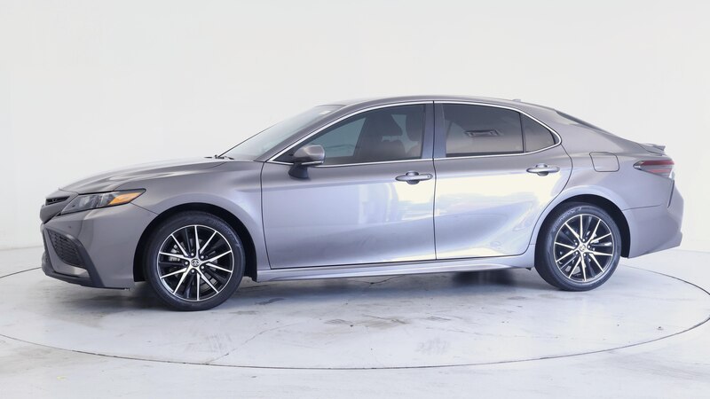 2021 Toyota Camry SE 4
