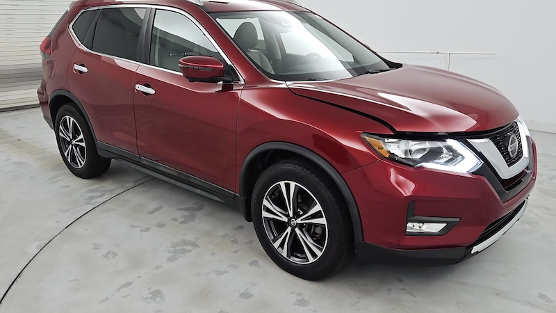 2019 Nissan Rogue SV Hero Image