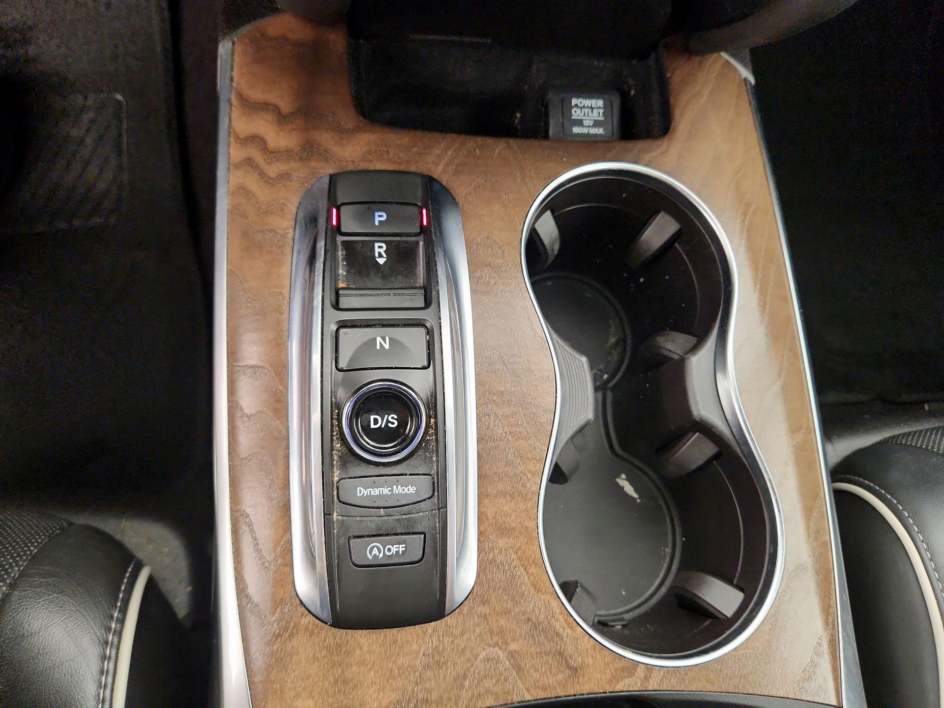 Thumbnail: 2019 Acura MDX - 18