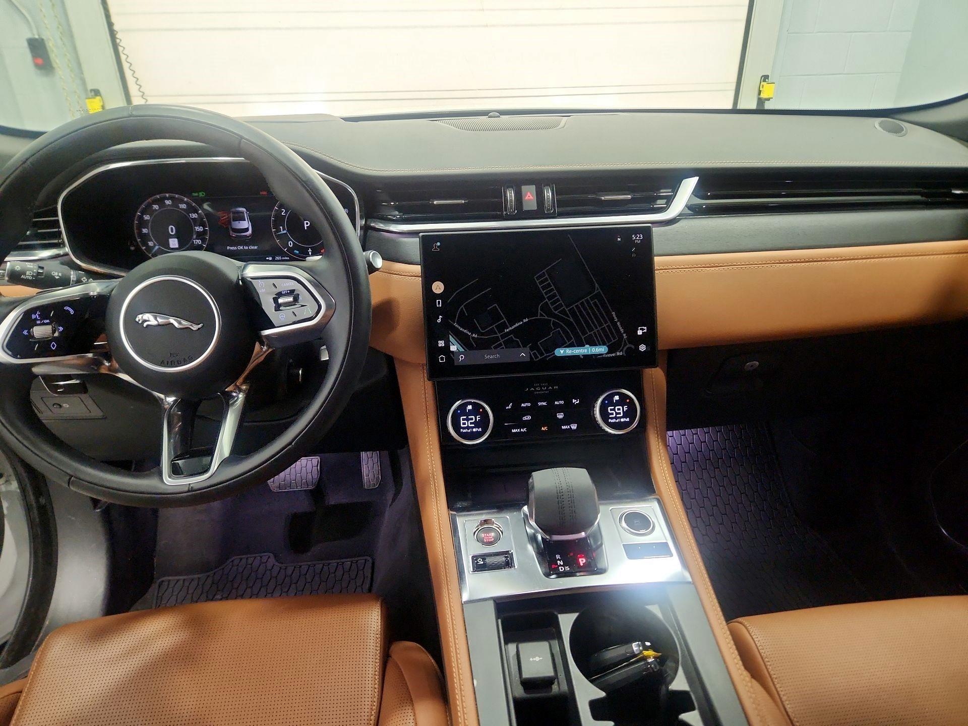 Thumbnail: 2024 Jaguar F-Pace - 9
