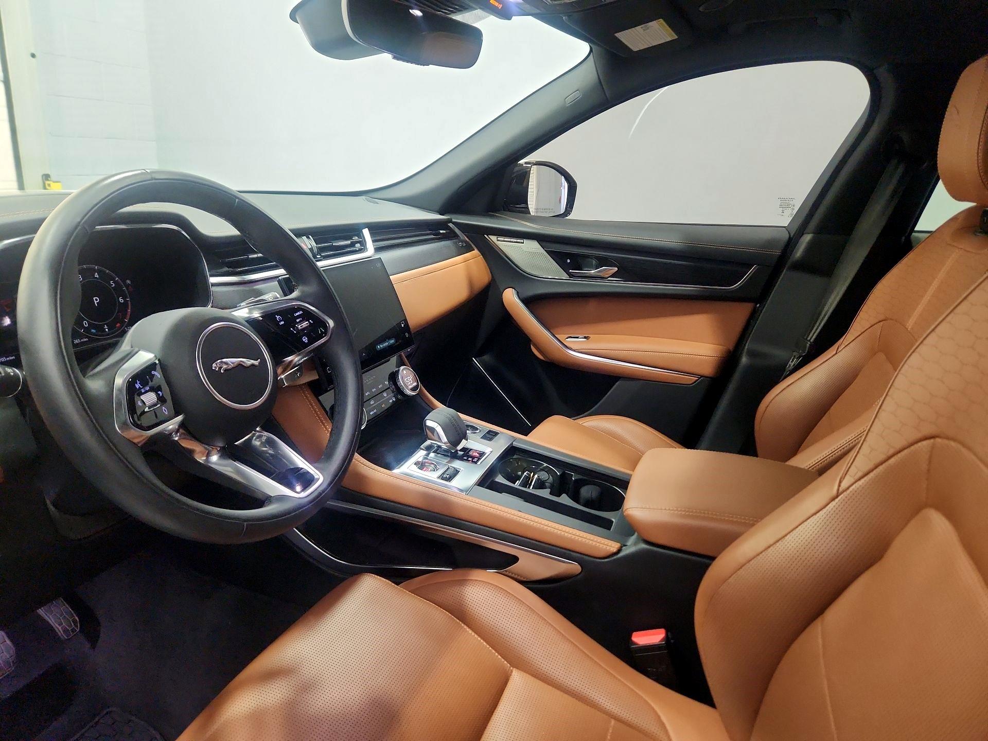 Thumbnail: 2024 Jaguar F-Pace - 11