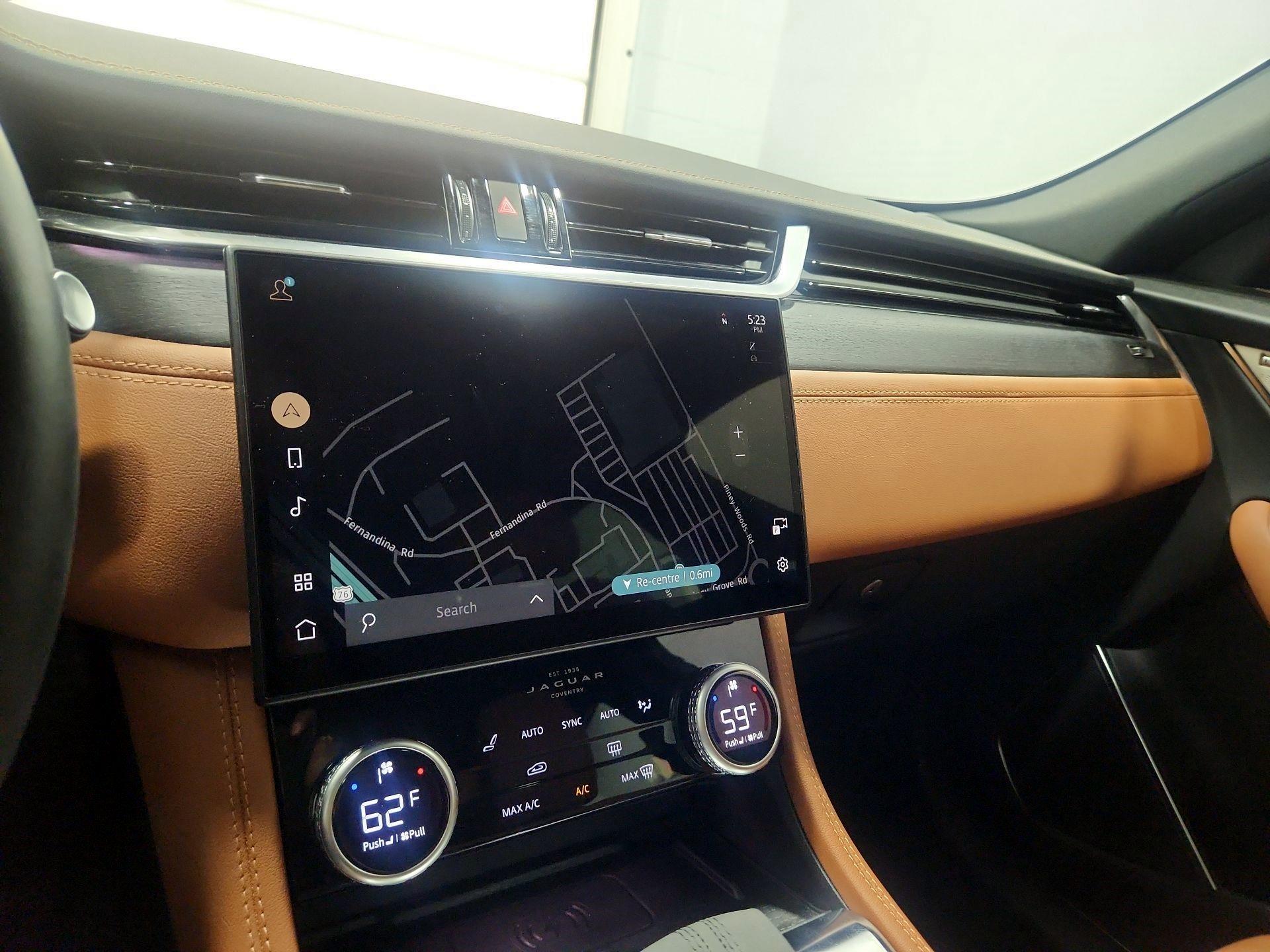 Thumbnail: 2024 Jaguar F-Pace - 14