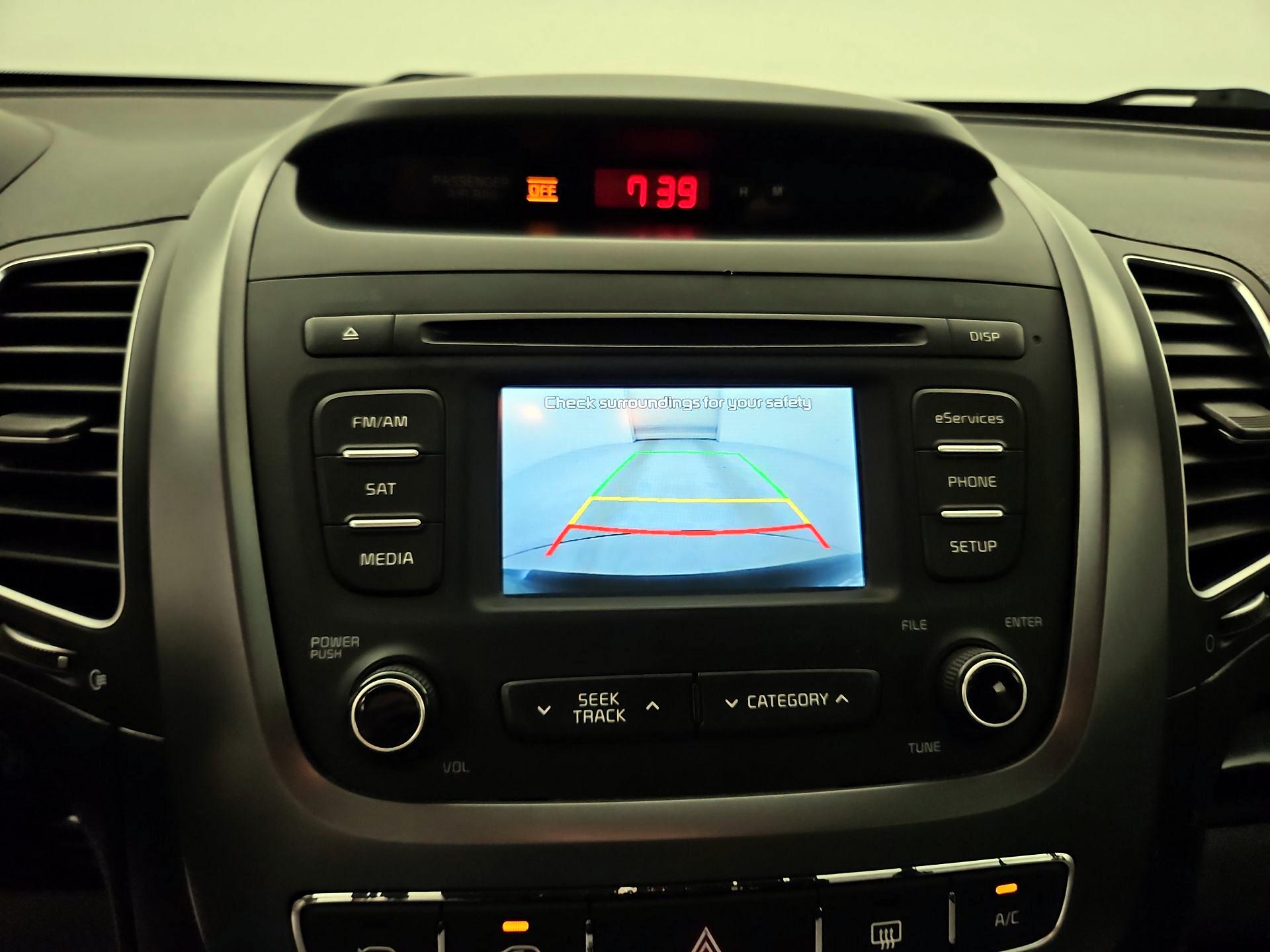Thumbnail: 2014 Kia Sorento - 14