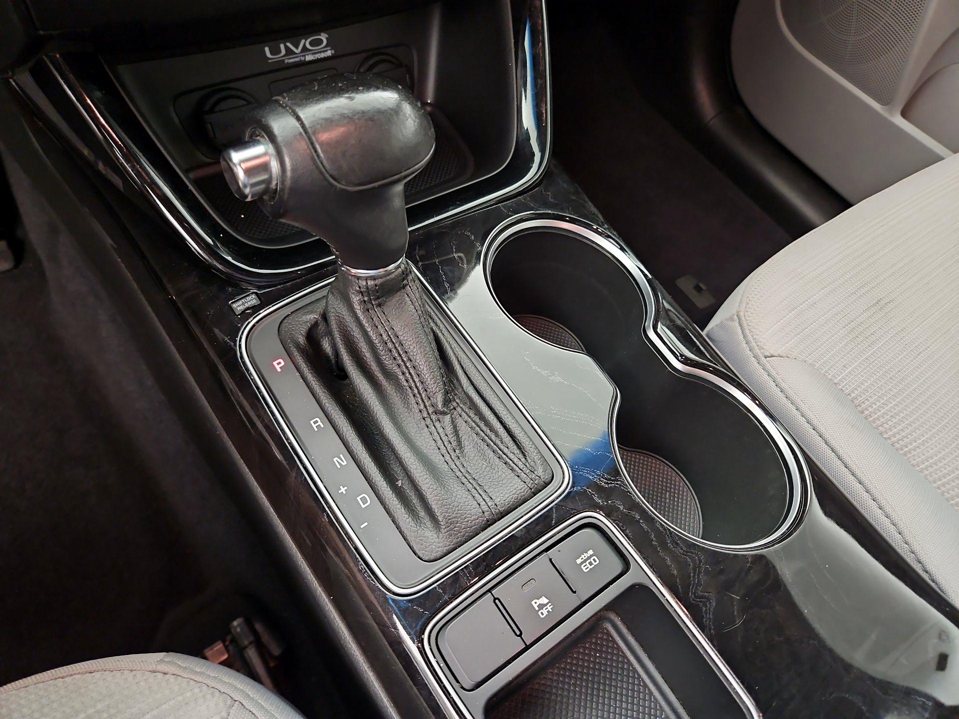 Thumbnail: 2014 Kia Sorento - 17
