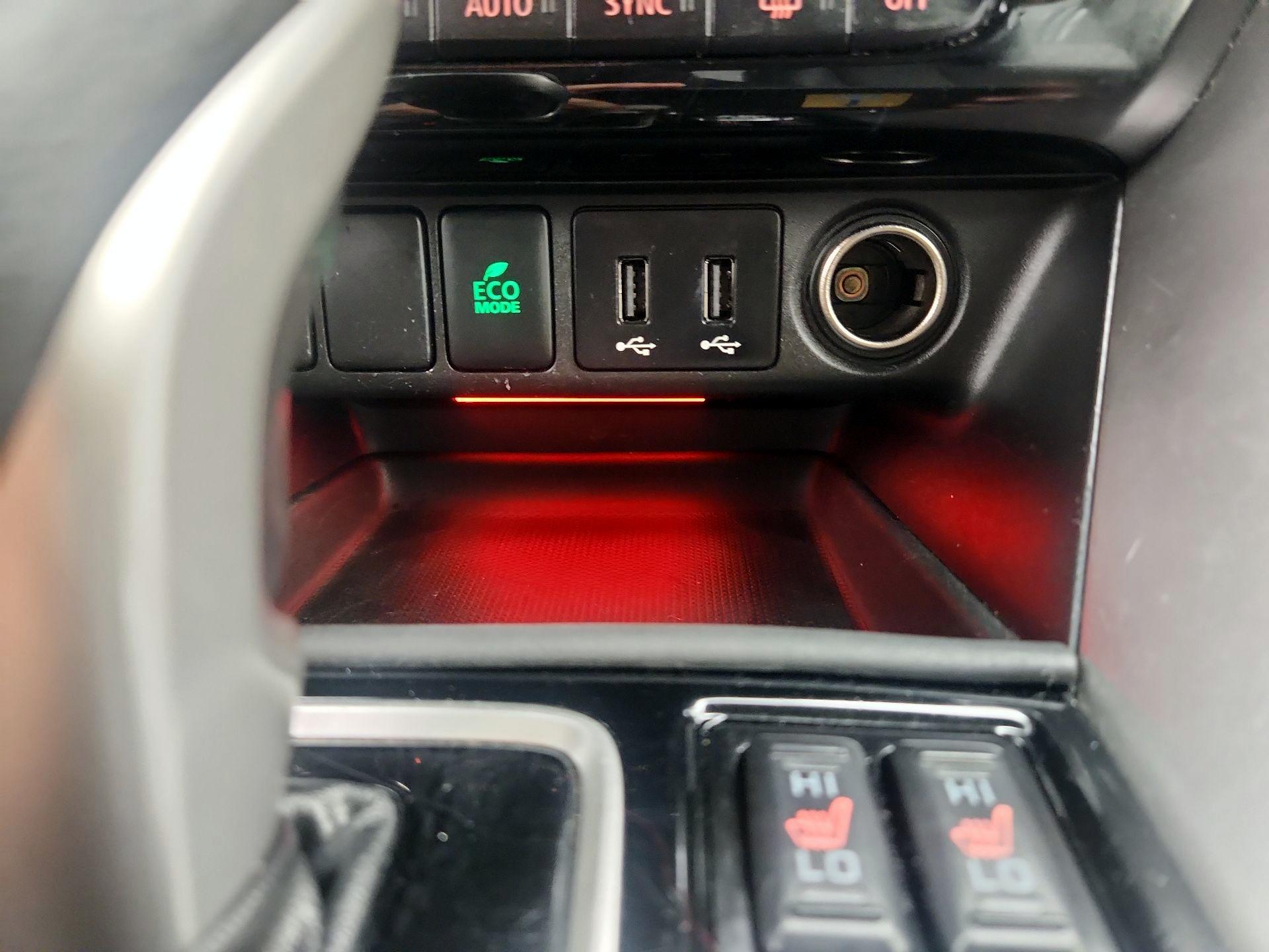 Thumbnail: 2018 Mitsubishi Eclipse Cross - 18