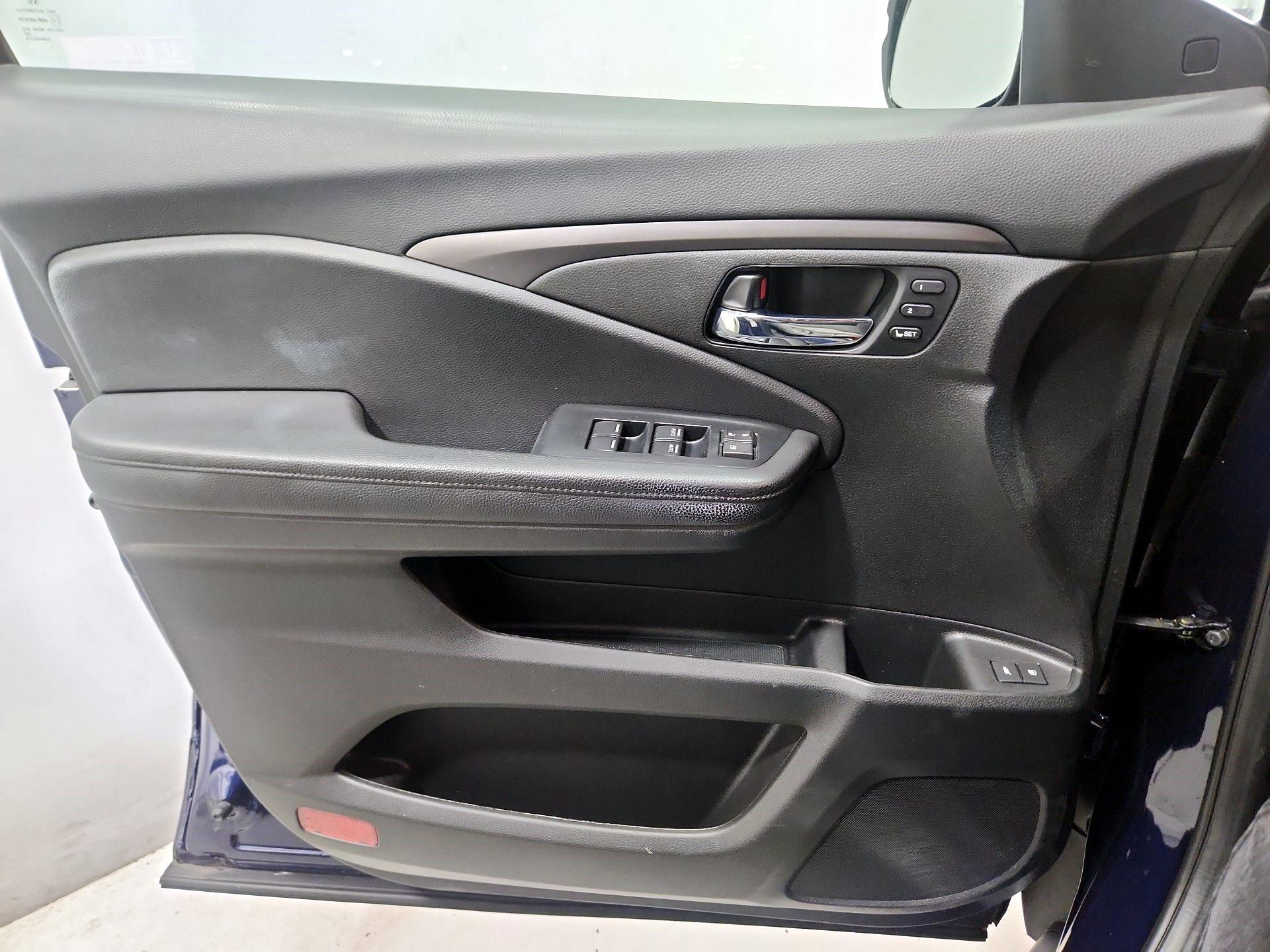 Thumbnail: 2021 Honda Passport - 12